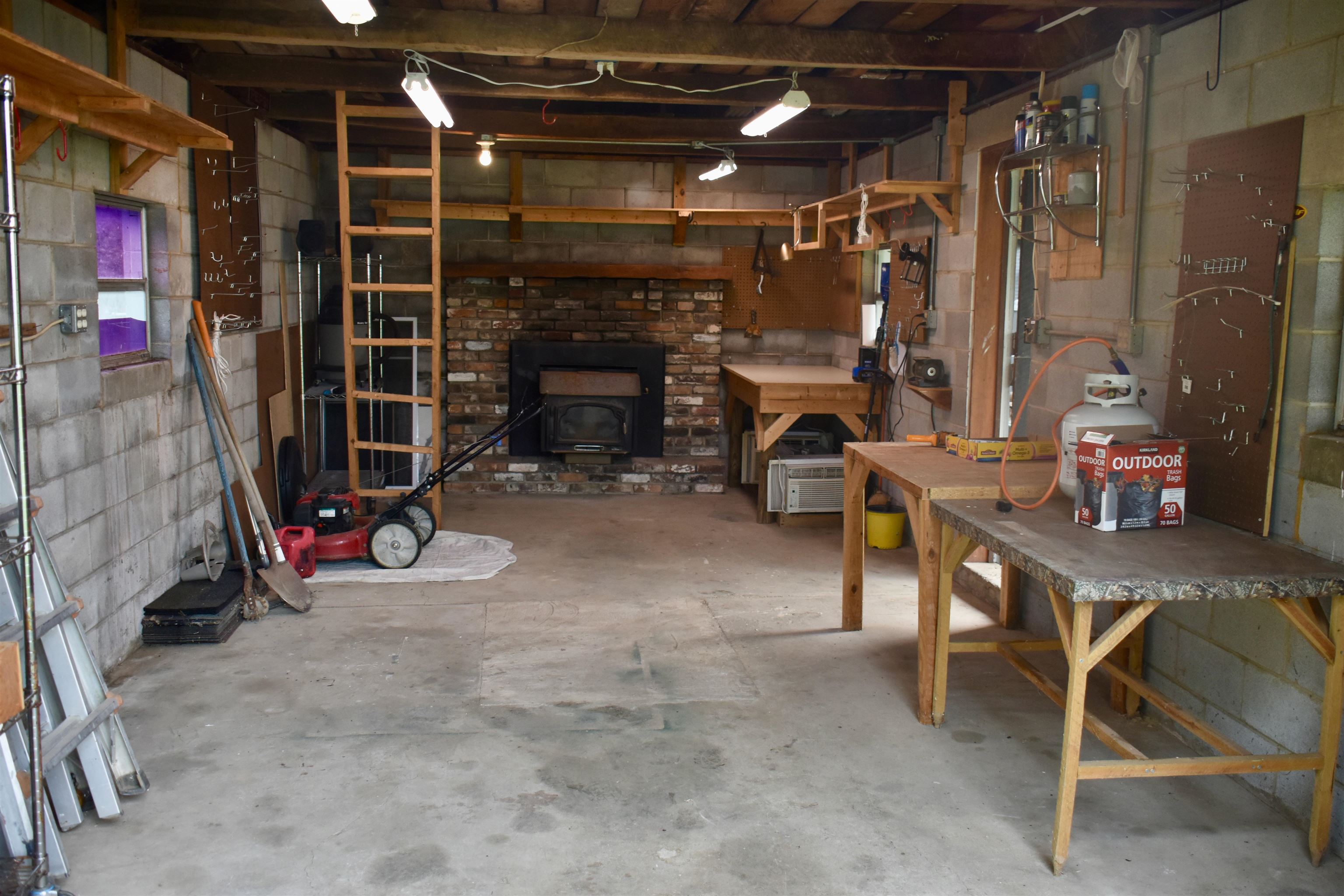 15 MOYER AVE, LURAY, Virginia 22835, 3 Bedrooms Bedrooms, ,2 BathroomsBathrooms,Residential,15 Moyer Ave, Luray, VA. 22835,15 MOYER AVE,680065 MLS # 680065
