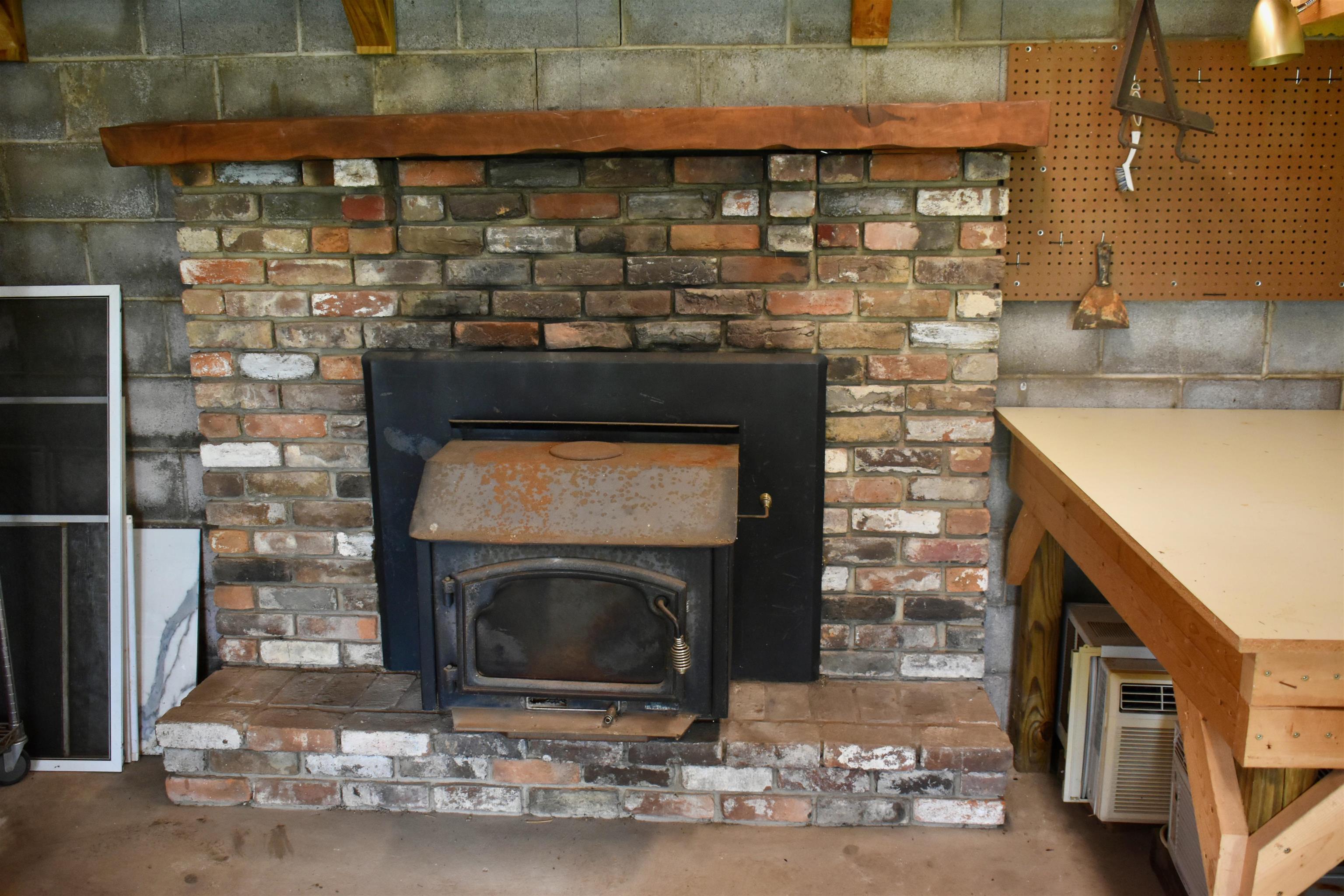 15 MOYER AVE, LURAY, Virginia 22835, 3 Bedrooms Bedrooms, ,2 BathroomsBathrooms,Residential,15 Moyer Ave, Luray, VA. 22835,15 MOYER AVE,680065 MLS # 680065