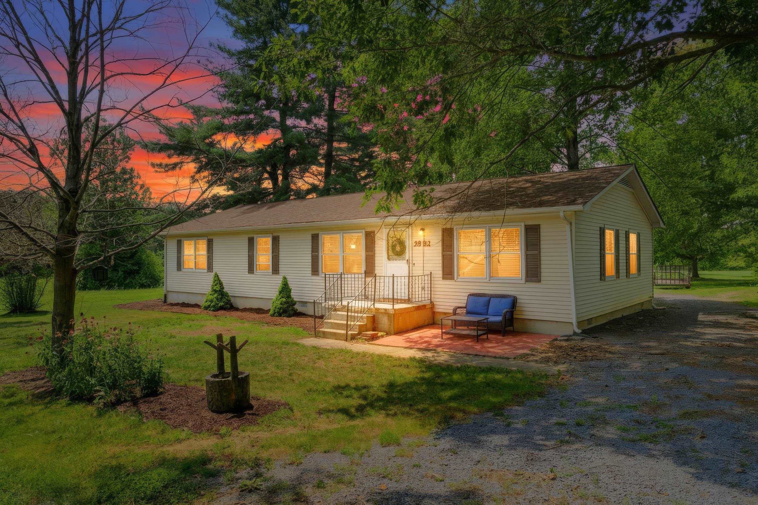 2882 EAST SIDE HWY, CRIMORA, Virginia 24431, 3 Bedrooms Bedrooms, ,2 BathroomsBathrooms,Residential,2882 EAST SIDE HWY,679565 MLS # 679565