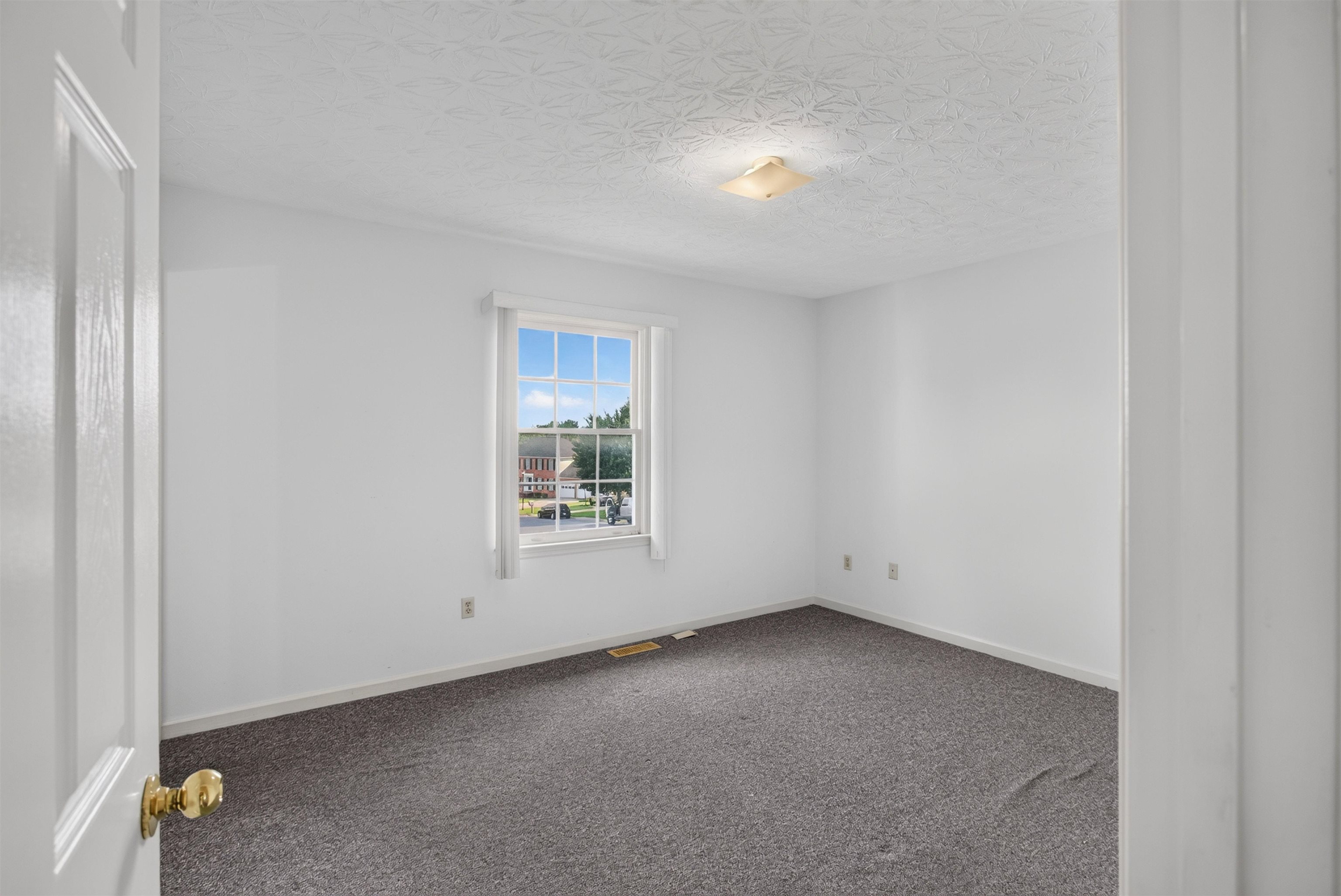 360 STONELEIGH DR, HARRISONBURG, Virginia 22801, 3 Bedrooms Bedrooms, ,2 BathroomsBathrooms,Residential,360 STONELEIGH DR,679680 MLS # 679680