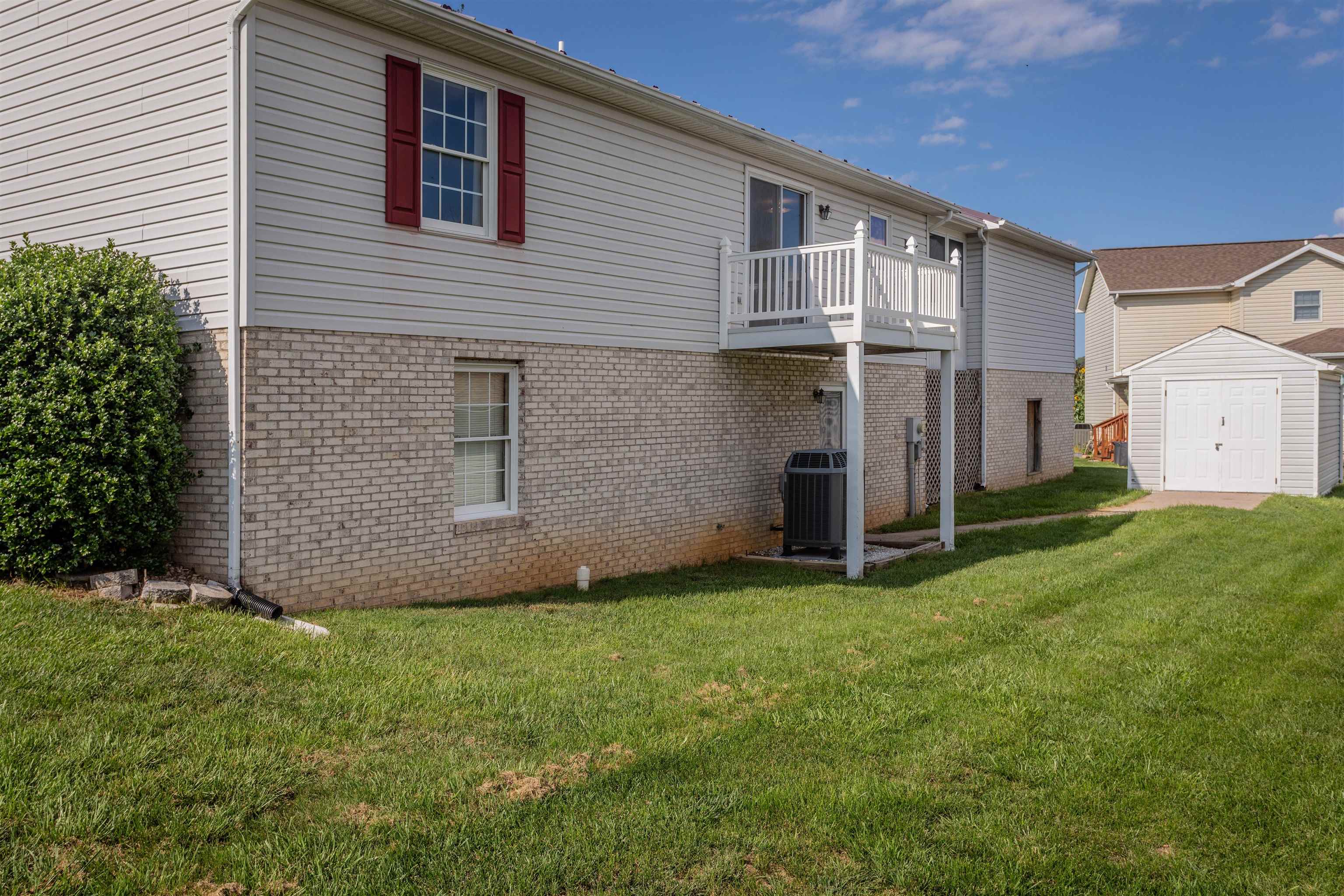 360 STONELEIGH DR, HARRISONBURG, Virginia 22801, 3 Bedrooms Bedrooms, ,2 BathroomsBathrooms,Residential,360 STONELEIGH DR,679680 MLS # 679680