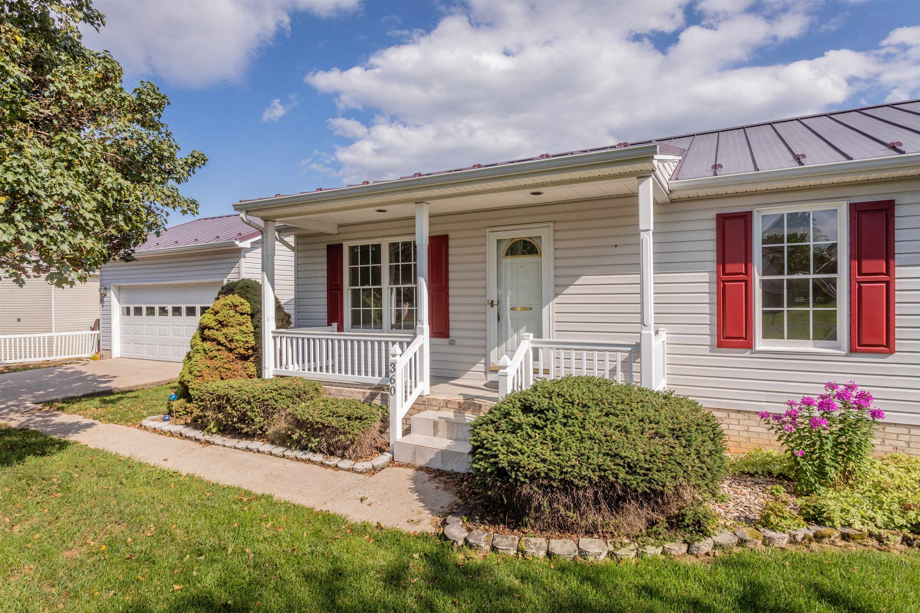 360 STONELEIGH DR, HARRISONBURG, Virginia 22801, 3 Bedrooms Bedrooms, ,2 BathroomsBathrooms,Residential,360 STONELEIGH DR,679680 MLS # 679680