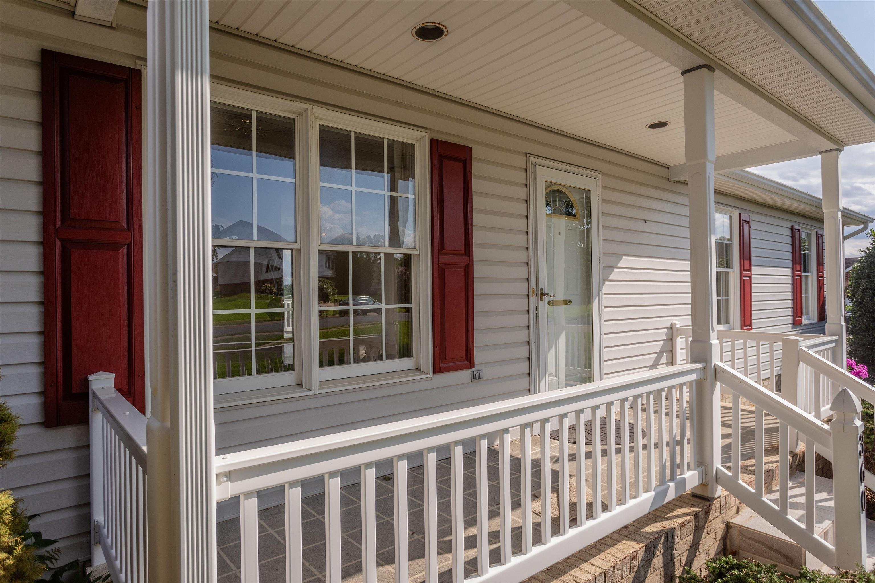 360 STONELEIGH DR, HARRISONBURG, Virginia 22801, 3 Bedrooms Bedrooms, ,2 BathroomsBathrooms,Residential,360 STONELEIGH DR,679680 MLS # 679680