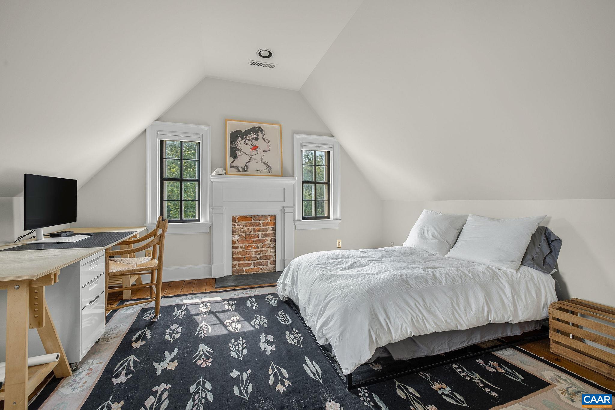 7732 SCOTTSVILLE RD, SCOTTSVILLE, Virginia 24590, 3 Bedrooms Bedrooms, ,2 BathroomsBathrooms,Residential,Maple Hill Cottage,7732 SCOTTSVILLE RD,679900 MLS # 679900