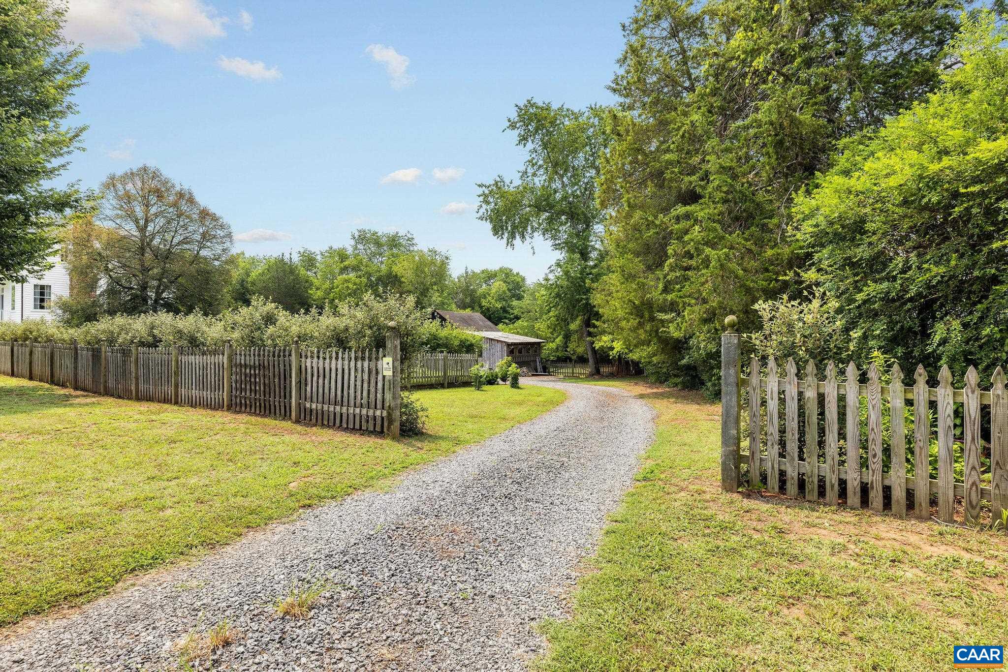 7732 SCOTTSVILLE RD, SCOTTSVILLE, Virginia 24590, 3 Bedrooms Bedrooms, ,2 BathroomsBathrooms,Residential,Maple Hill Cottage,7732 SCOTTSVILLE RD,679900 MLS # 679900