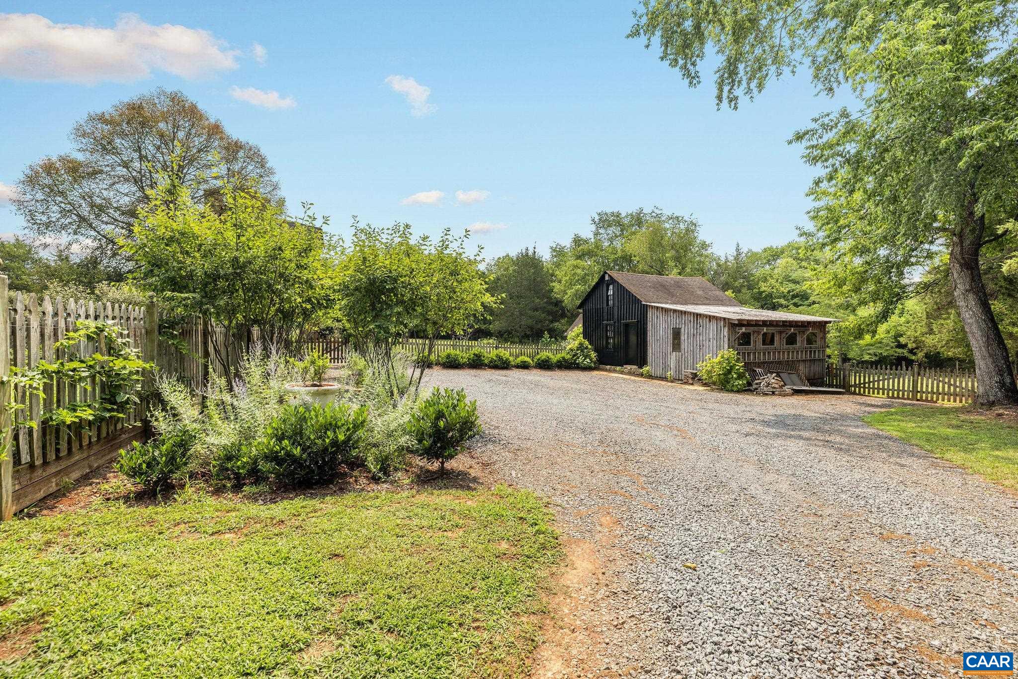 7732 SCOTTSVILLE RD, SCOTTSVILLE, Virginia 24590, 3 Bedrooms Bedrooms, ,2 BathroomsBathrooms,Residential,Maple Hill Cottage,7732 SCOTTSVILLE RD,679900 MLS # 679900