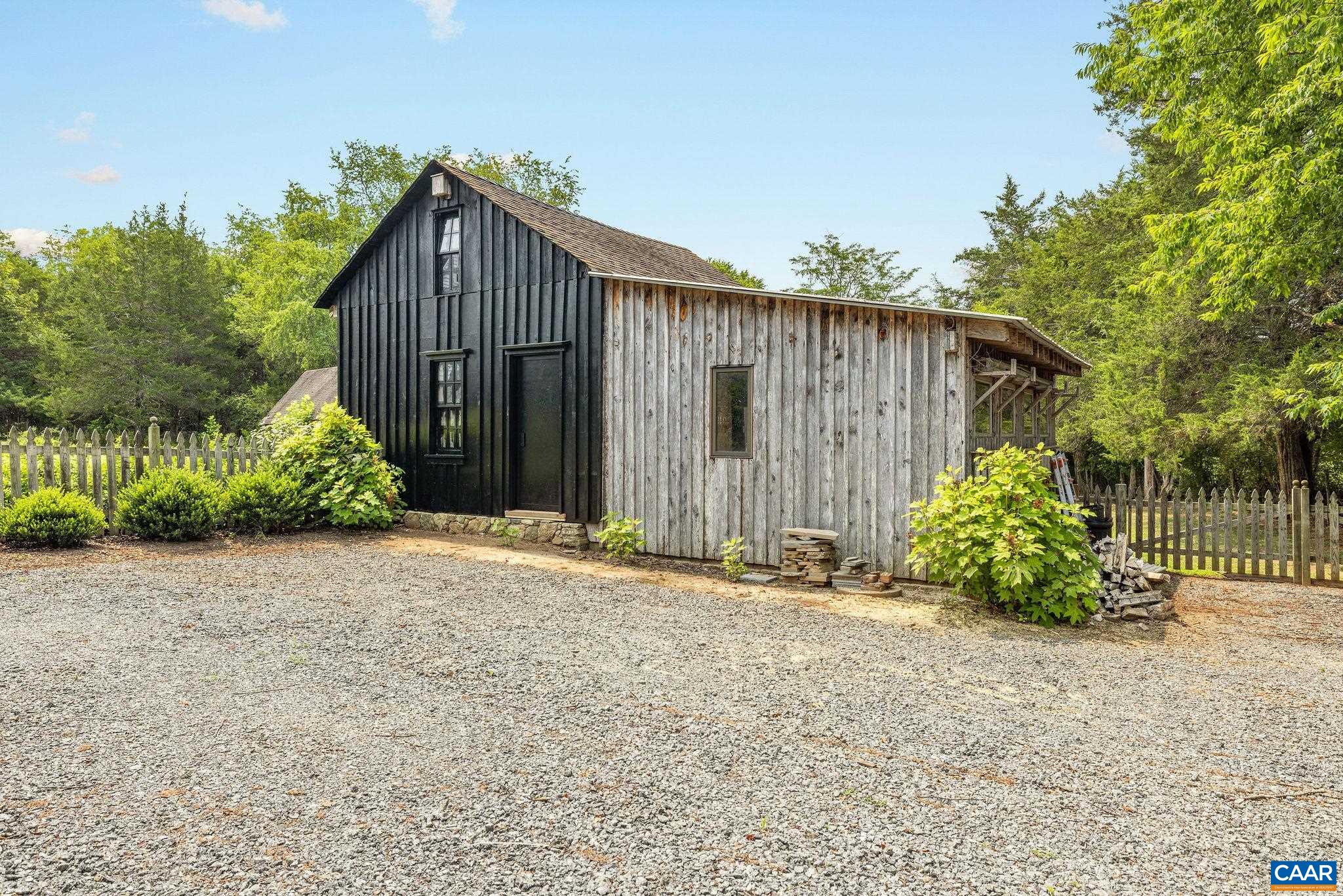 7732 SCOTTSVILLE RD, SCOTTSVILLE, Virginia 24590, 3 Bedrooms Bedrooms, ,2 BathroomsBathrooms,Residential,Maple Hill Cottage,7732 SCOTTSVILLE RD,679900 MLS # 679900