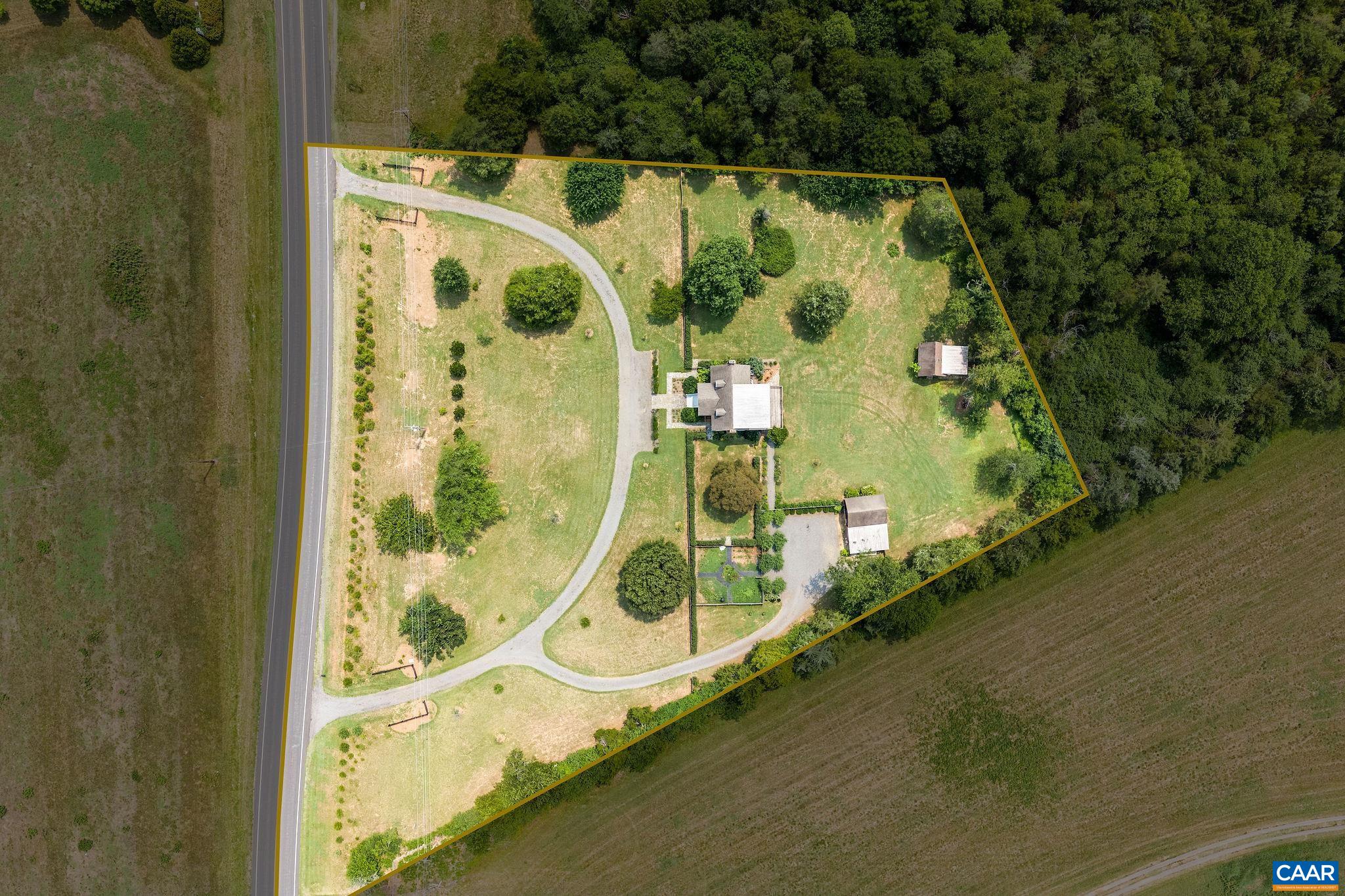 7732 SCOTTSVILLE RD, SCOTTSVILLE, Virginia 24590, 3 Bedrooms Bedrooms, ,2 BathroomsBathrooms,Residential,Maple Hill Cottage,7732 SCOTTSVILLE RD,679900 MLS # 679900