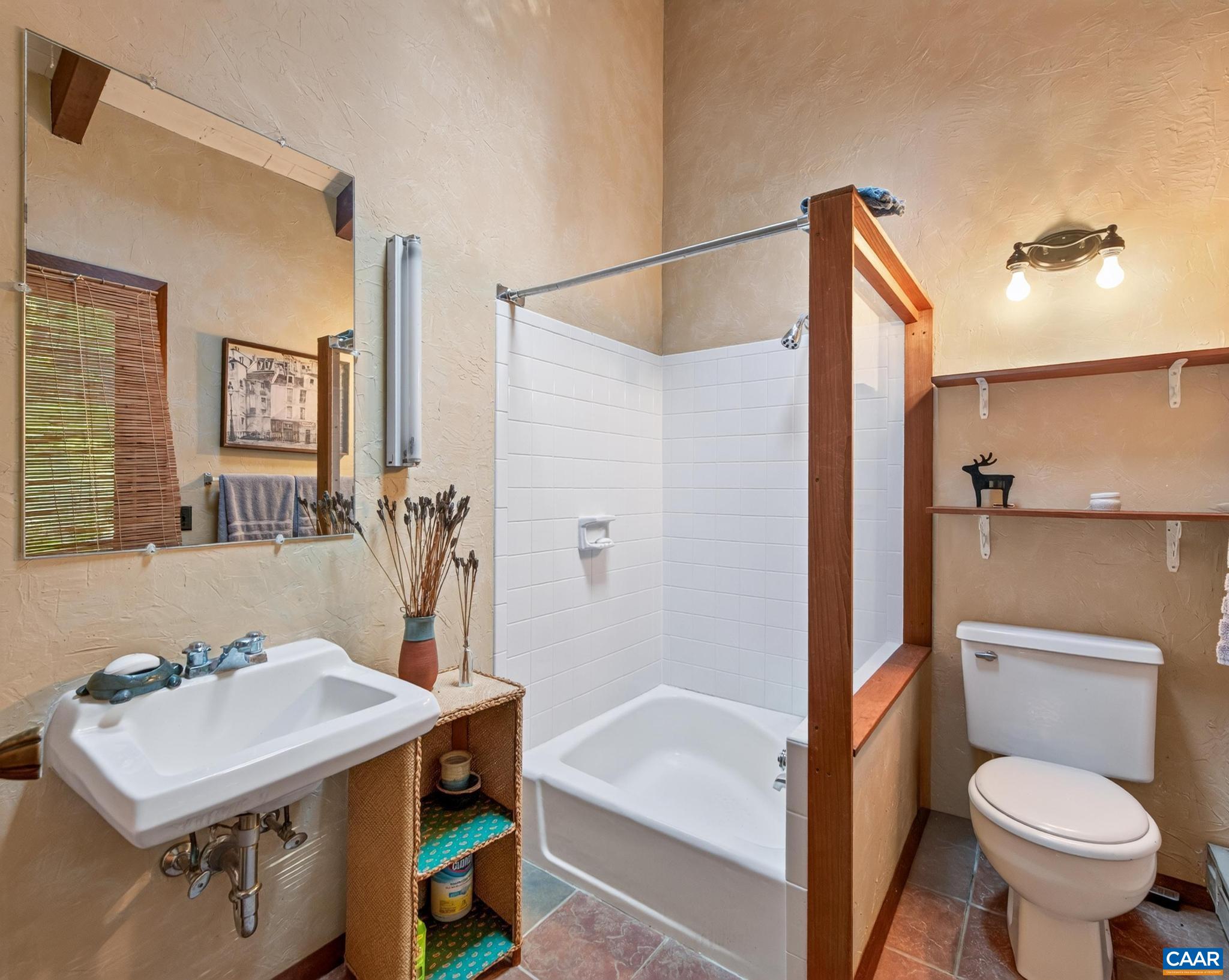 329 JONES MOUNTAIN RD, MADISON, Virginia 22727, 2 Bedrooms Bedrooms, ,2 BathroomsBathrooms,Residential,329 JONES MOUNTAIN RD,679960 MLS # 679960