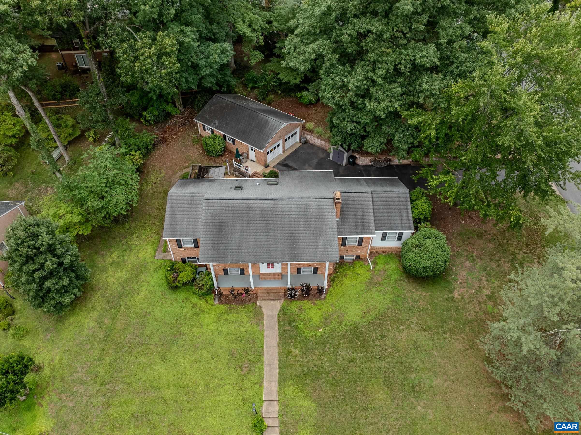 Detached two-car garage with workshop! Detached two-car garage with workshop!