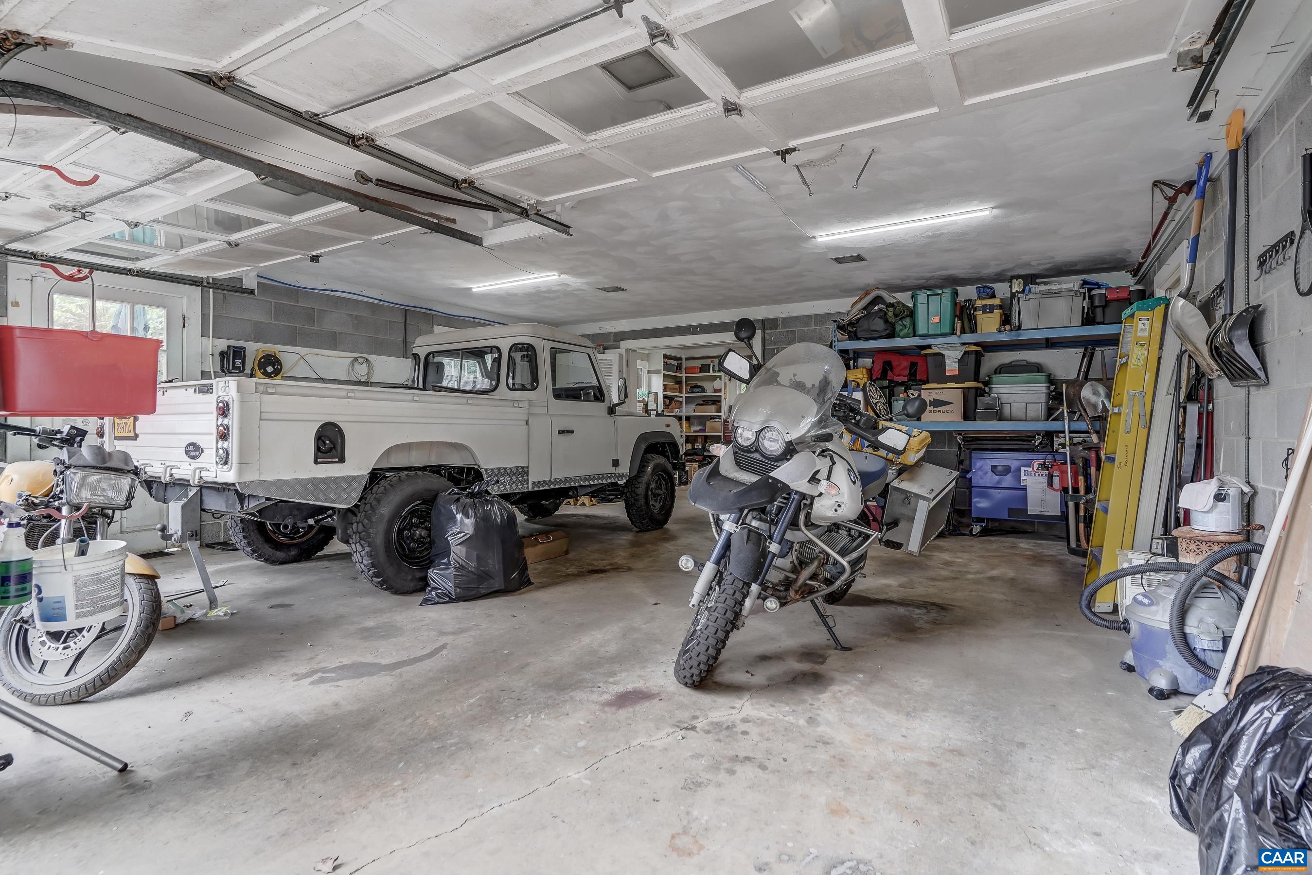 2 car garage 2 car garage
