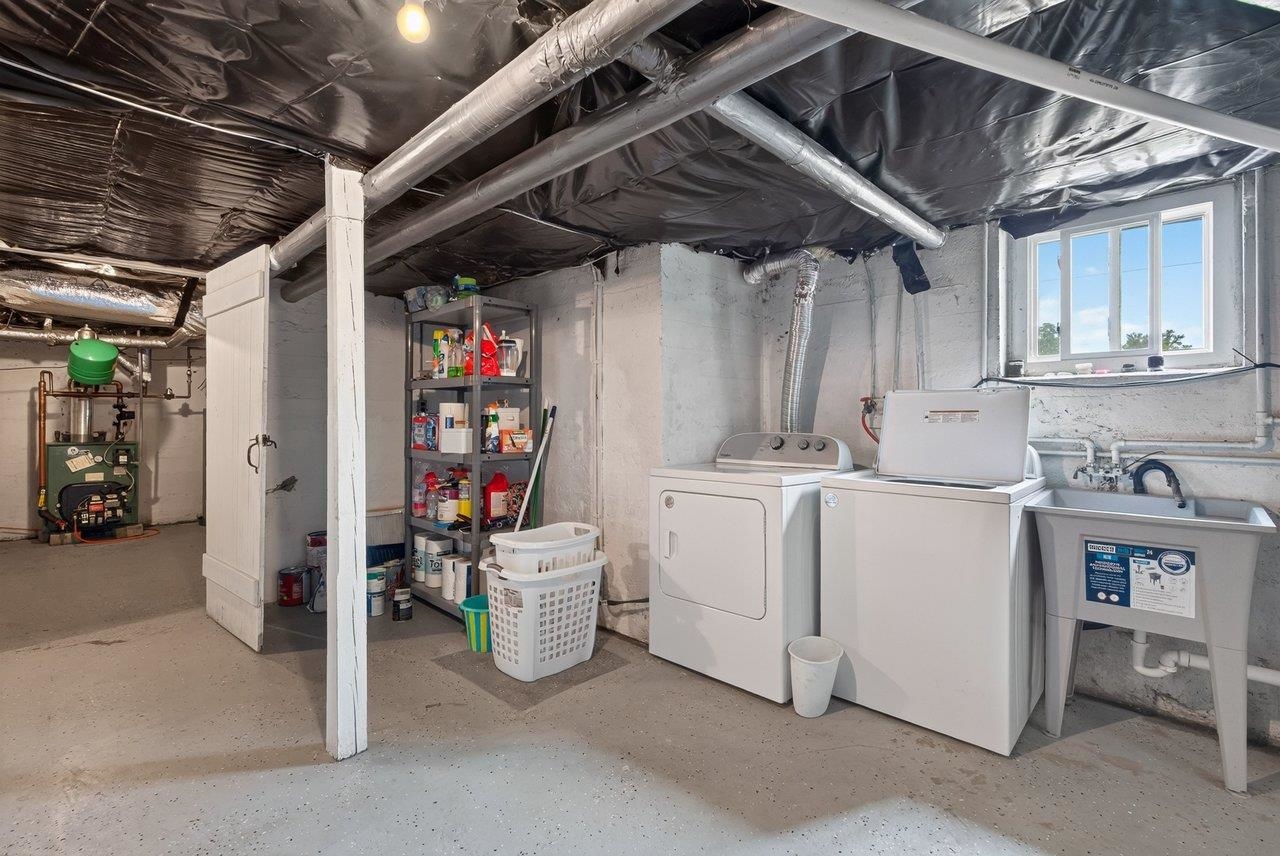 305 VIRGINIA AVE, SHENANDOAH, Virginia 22849, 3 Bedrooms Bedrooms, ,1 BathroomBathrooms,Residential,305 VIRGINIA AVE,680070 MLS # 680070 305 VIRGINIA AVE, SHENANDOAH, Virginia 22849, 3 Bedrooms Bedrooms, ,1 BathroomBathrooms,Residential,305 VIRGINIA AVE,680070 MLS # 680070