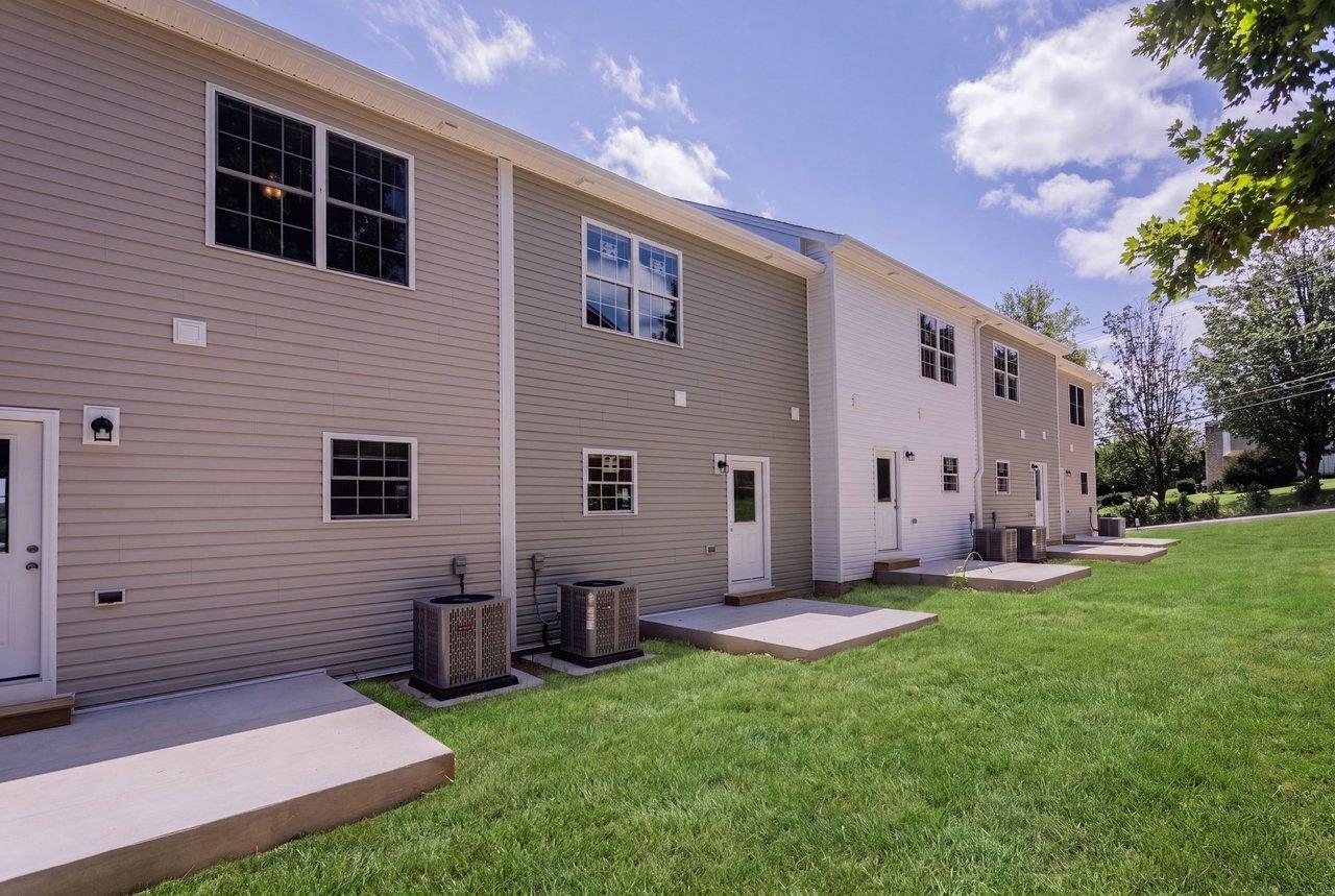 113 WILLOWSTONE CT, HARRISONBURG, Virginia 22801, 2 Bedrooms Bedrooms, ,2 BathroomsBathrooms,Residential,Pleasant Hill Townhomes,113 WILLOWSTONE CT,680073 MLS # 680073 113 WILLOWSTONE CT, HARRISONBURG, Virginia 22801, 2 Bedrooms Bedrooms, ,2 BathroomsBathrooms,Residential,Pleasant Hill Townhomes,113 WILLOWSTONE CT,680073 MLS # 680073