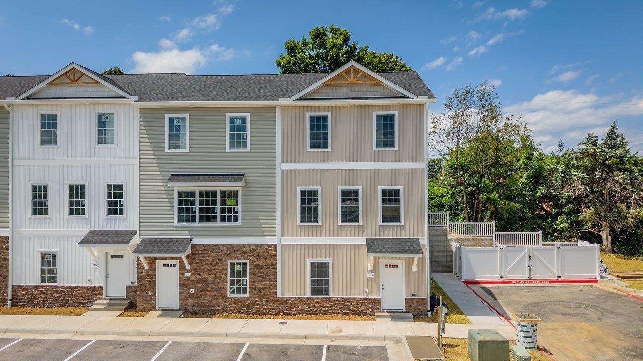 113 WILLOWSTONE CT, HARRISONBURG, Virginia 22801, 2 Bedrooms Bedrooms, ,2 BathroomsBathrooms,Residential,Pleasant Hill Townhomes,113 WILLOWSTONE CT,680073 MLS # 680073 113 WILLOWSTONE CT, HARRISONBURG, Virginia 22801, 2 Bedrooms Bedrooms, ,2 BathroomsBathrooms,Residential,Pleasant Hill Townhomes,113 WILLOWSTONE CT,680073 MLS # 680073