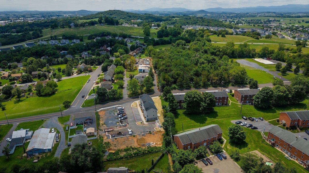 113 WILLOWSTONE CT, HARRISONBURG, Virginia 22801, 2 Bedrooms Bedrooms, ,2 BathroomsBathrooms,Residential,Pleasant Hill Townhomes,113 WILLOWSTONE CT,680073 MLS # 680073 113 WILLOWSTONE CT, HARRISONBURG, Virginia 22801, 2 Bedrooms Bedrooms, ,2 BathroomsBathrooms,Residential,Pleasant Hill Townhomes,113 WILLOWSTONE CT,680073 MLS # 680073