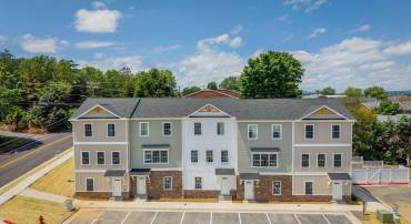 113 WILLOWSTONE CT, HARRISONBURG, Virginia 22801, 2 Bedrooms Bedrooms, ,2 BathroomsBathrooms,Residential,Pleasant Hill Townhomes,113 WILLOWSTONE CT,680073 MLS # 680073