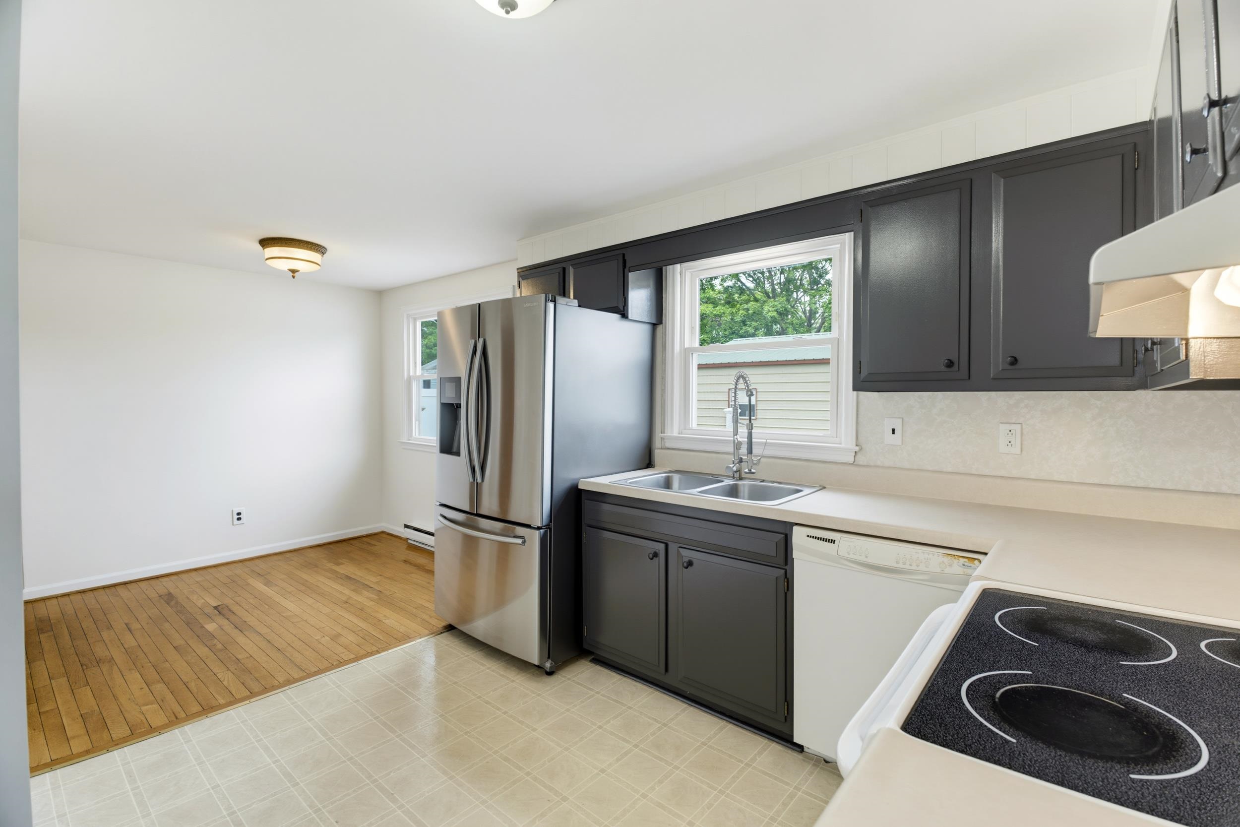 5834 BROAD ST, MOUNT JACKSON, Virginia 22842, 3 Bedrooms Bedrooms, ,1 BathroomBathrooms,Residential,5834 BROAD ST,680089 MLS # 680089 5834 BROAD ST, MOUNT JACKSON, Virginia 22842, 3 Bedrooms Bedrooms, ,1 BathroomBathrooms,Residential,5834 BROAD ST,680089 MLS # 680089