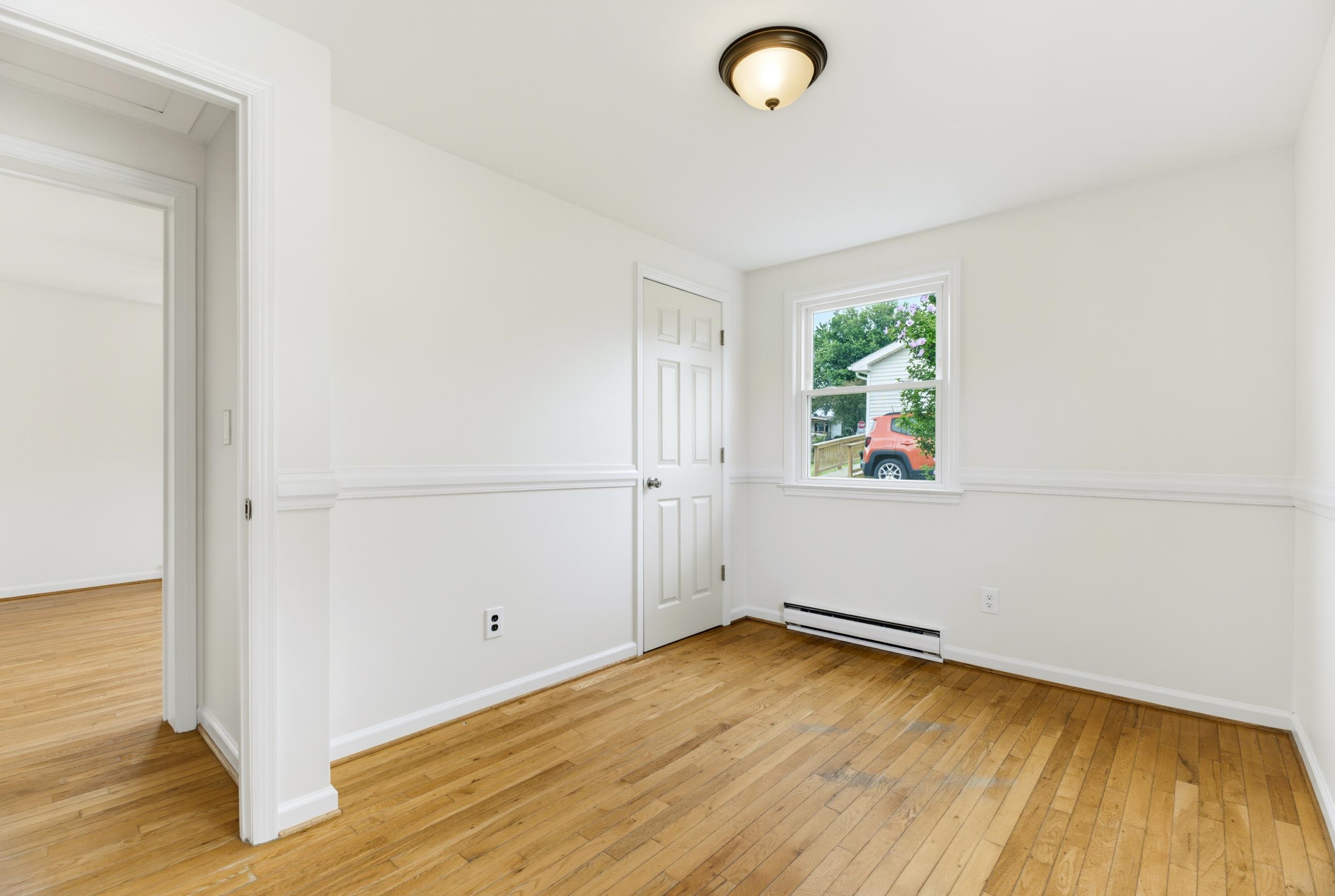 5834 BROAD ST, MOUNT JACKSON, Virginia 22842, 3 Bedrooms Bedrooms, ,1 BathroomBathrooms,Residential,5834 BROAD ST,680089 MLS # 680089 5834 BROAD ST, MOUNT JACKSON, Virginia 22842, 3 Bedrooms Bedrooms, ,1 BathroomBathrooms,Residential,5834 BROAD ST,680089 MLS # 680089