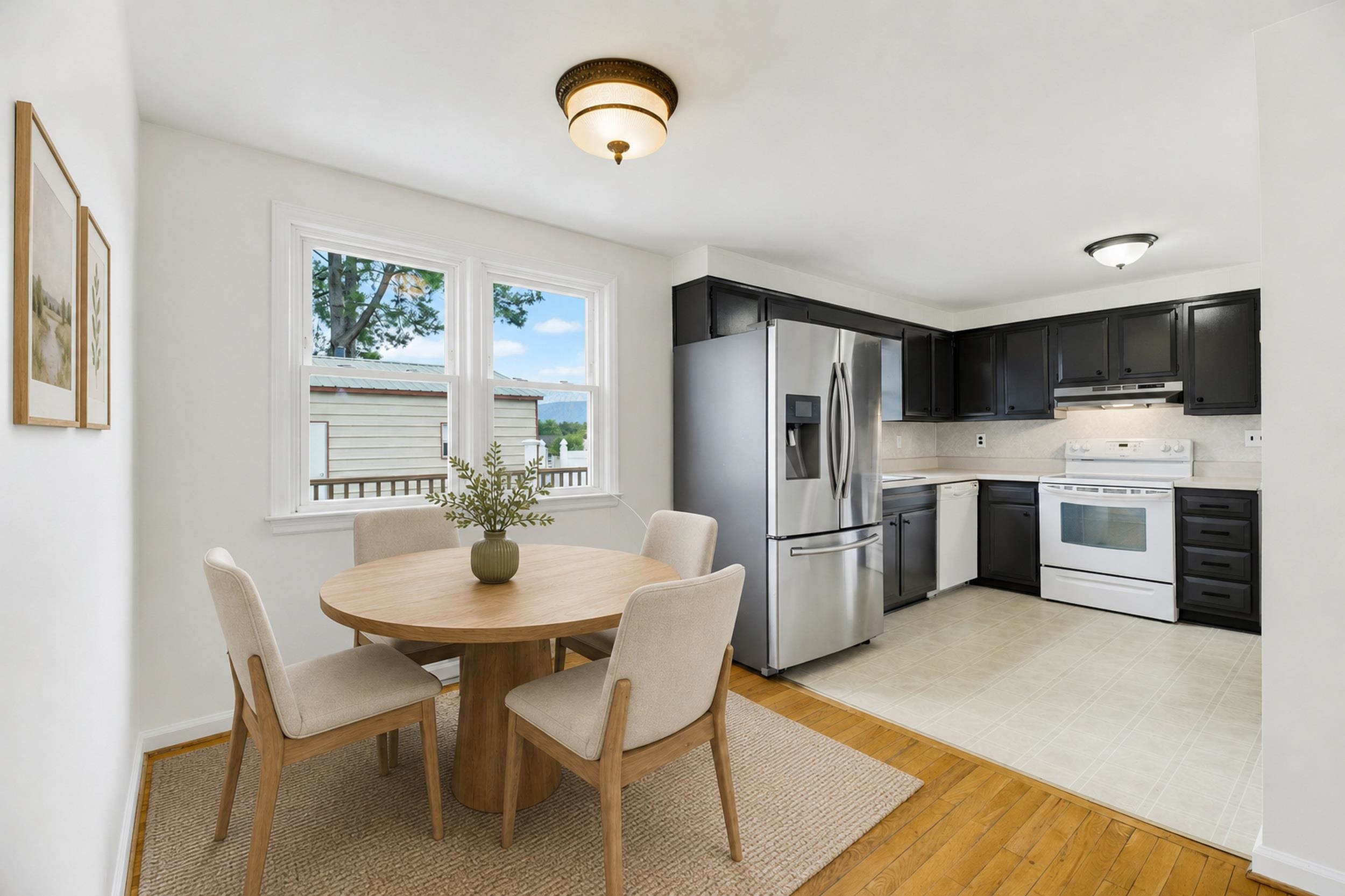 5834 BROAD ST, MOUNT JACKSON, Virginia 22842, 3 Bedrooms Bedrooms, ,1 BathroomBathrooms,Residential,5834 BROAD ST,680089 MLS # 680089 5834 BROAD ST, MOUNT JACKSON, Virginia 22842, 3 Bedrooms Bedrooms, ,1 BathroomBathrooms,Residential,5834 BROAD ST,680089 MLS # 680089