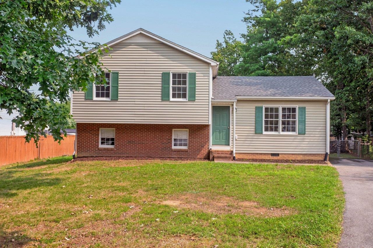 14 KINGSTON CT, STUARTS DRAFT, Virginia 24477, 3 Bedrooms Bedrooms, ,2 BathroomsBathrooms,Residential,14 KINGSTON CT,680092 MLS # 680092