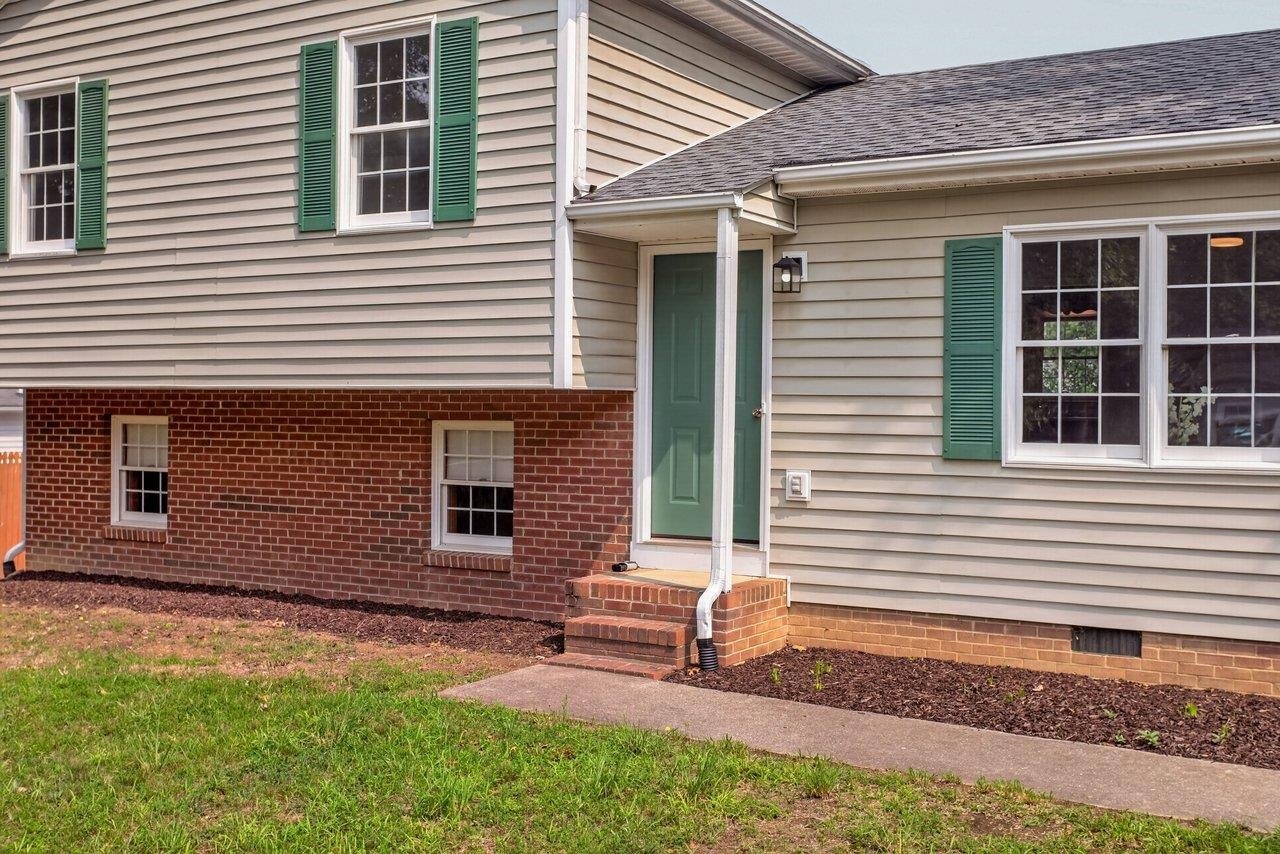 14 KINGSTON CT, STUARTS DRAFT, Virginia 24477, 3 Bedrooms Bedrooms, ,2 BathroomsBathrooms,Residential,14 KINGSTON CT,680092 MLS # 680092