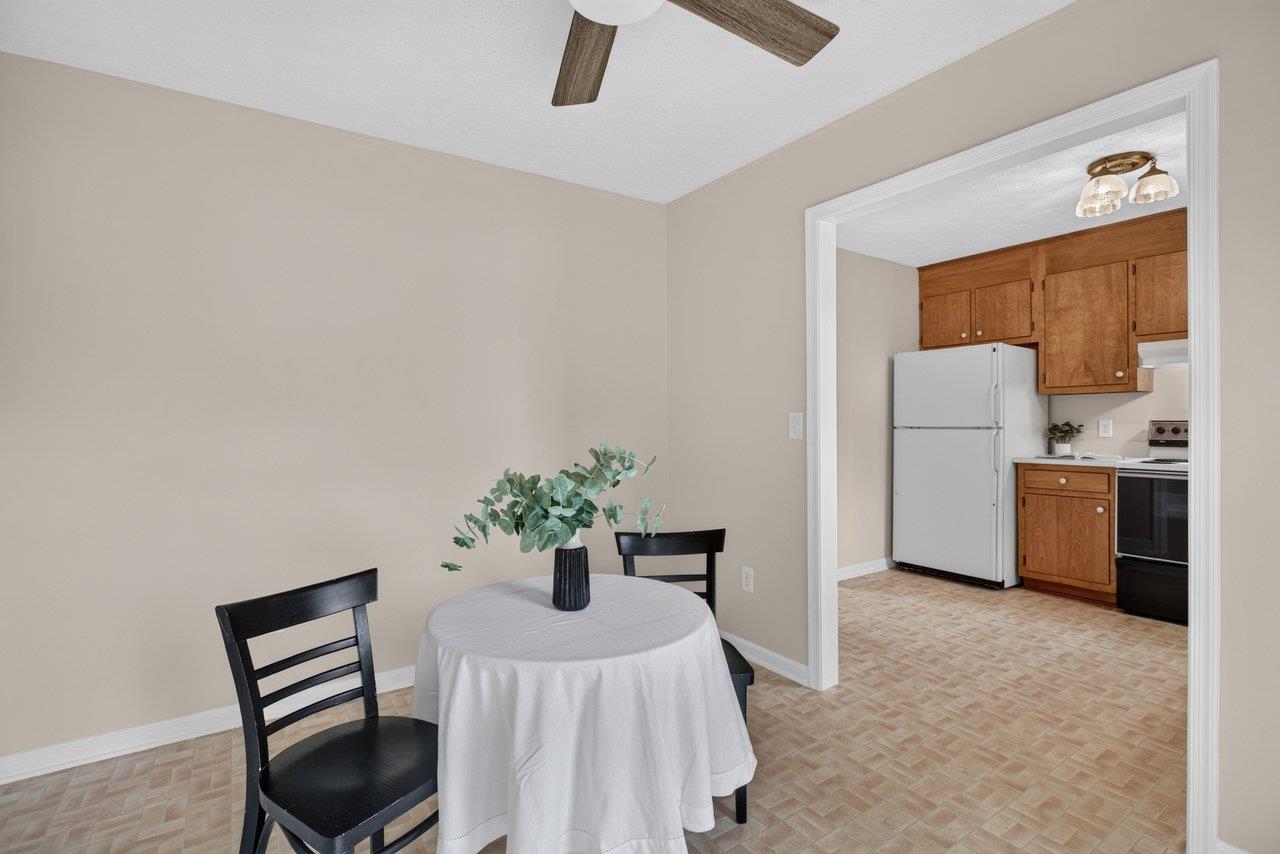 14 KINGSTON CT, STUARTS DRAFT, Virginia 24477, 3 Bedrooms Bedrooms, ,2 BathroomsBathrooms,Residential,14 KINGSTON CT,680092 MLS # 680092