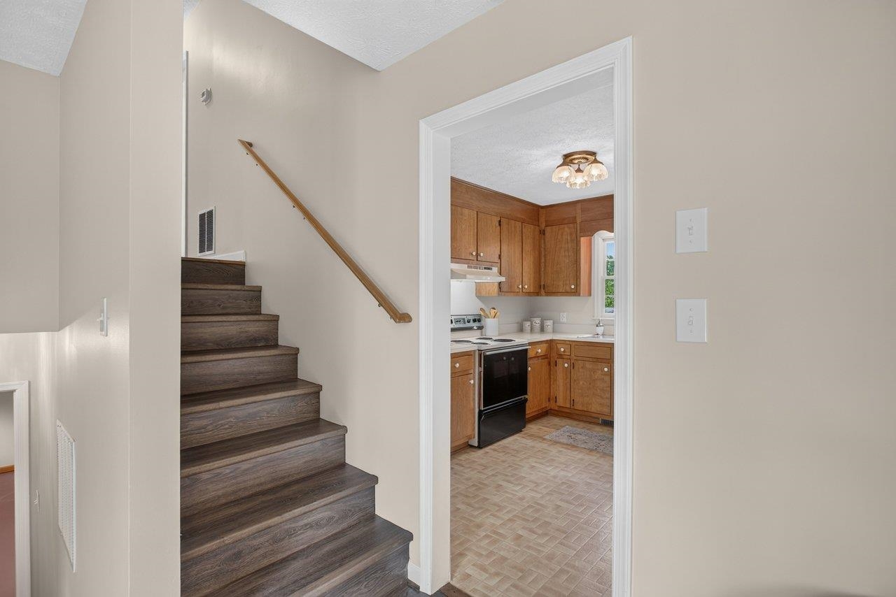 14 KINGSTON CT, STUARTS DRAFT, Virginia 24477, 3 Bedrooms Bedrooms, ,2 BathroomsBathrooms,Residential,14 KINGSTON CT,680092 MLS # 680092