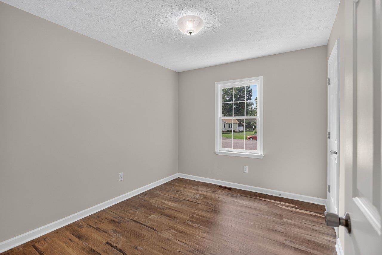 14 KINGSTON CT, STUARTS DRAFT, Virginia 24477, 3 Bedrooms Bedrooms, ,2 BathroomsBathrooms,Residential,14 KINGSTON CT,680092 MLS # 680092