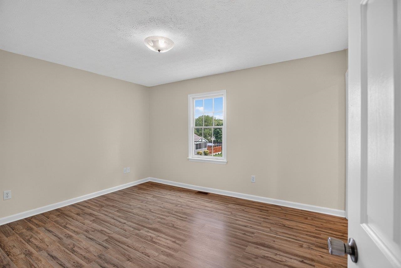 14 KINGSTON CT, STUARTS DRAFT, Virginia 24477, 3 Bedrooms Bedrooms, ,2 BathroomsBathrooms,Residential,14 KINGSTON CT,680092 MLS # 680092