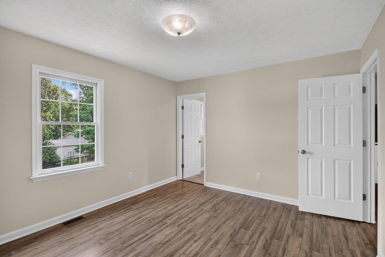 14 KINGSTON CT, STUARTS DRAFT, Virginia 24477, 3 Bedrooms Bedrooms, ,2 BathroomsBathrooms,Residential,14 KINGSTON CT,680092 MLS # 680092