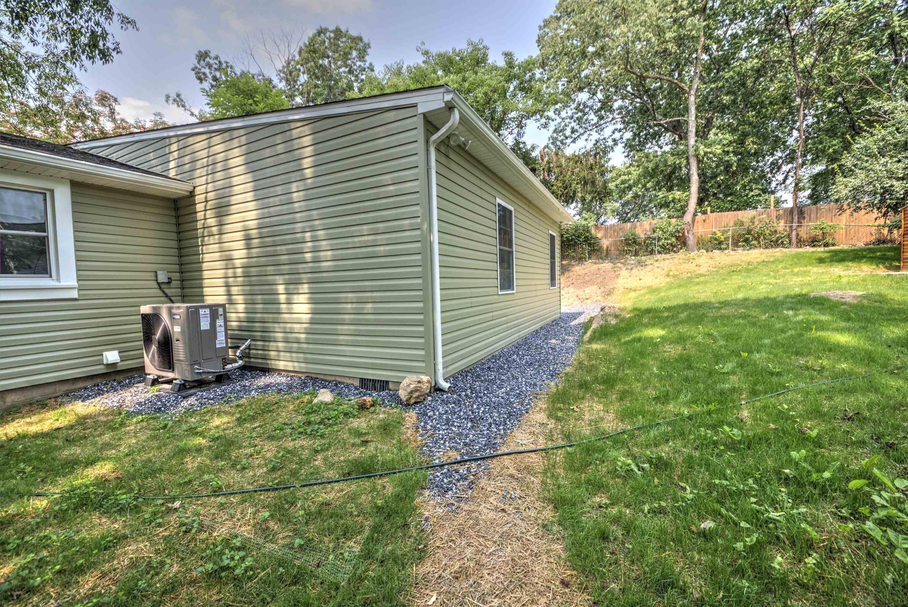 1430 SHENANDOAH AVE, WAYNESBORO, Virginia 22980, 3 Bedrooms Bedrooms, ,2 BathroomsBathrooms,Residential,1430 SHENANDOAH AVE,680094 MLS # 680094 1430 SHENANDOAH AVE, WAYNESBORO, Virginia 22980, 3 Bedrooms Bedrooms, ,2 BathroomsBathrooms,Residential,1430 SHENANDOAH AVE,680094 MLS # 680094