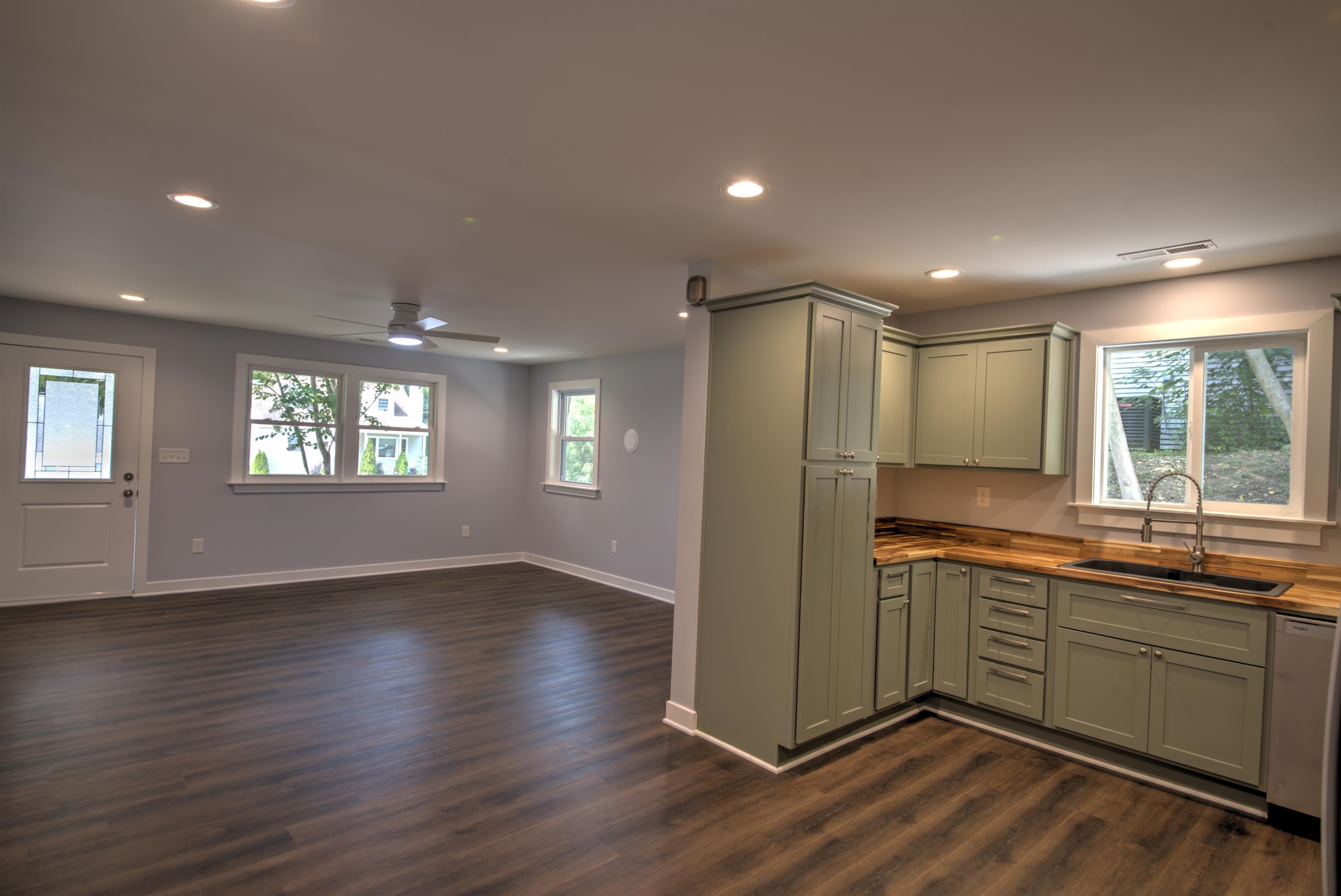 1430 SHENANDOAH AVE, WAYNESBORO, Virginia 22980, 3 Bedrooms Bedrooms, ,2 BathroomsBathrooms,Residential,1430 SHENANDOAH AVE,680094 MLS # 680094 1430 SHENANDOAH AVE, WAYNESBORO, Virginia 22980, 3 Bedrooms Bedrooms, ,2 BathroomsBathrooms,Residential,1430 SHENANDOAH AVE,680094 MLS # 680094