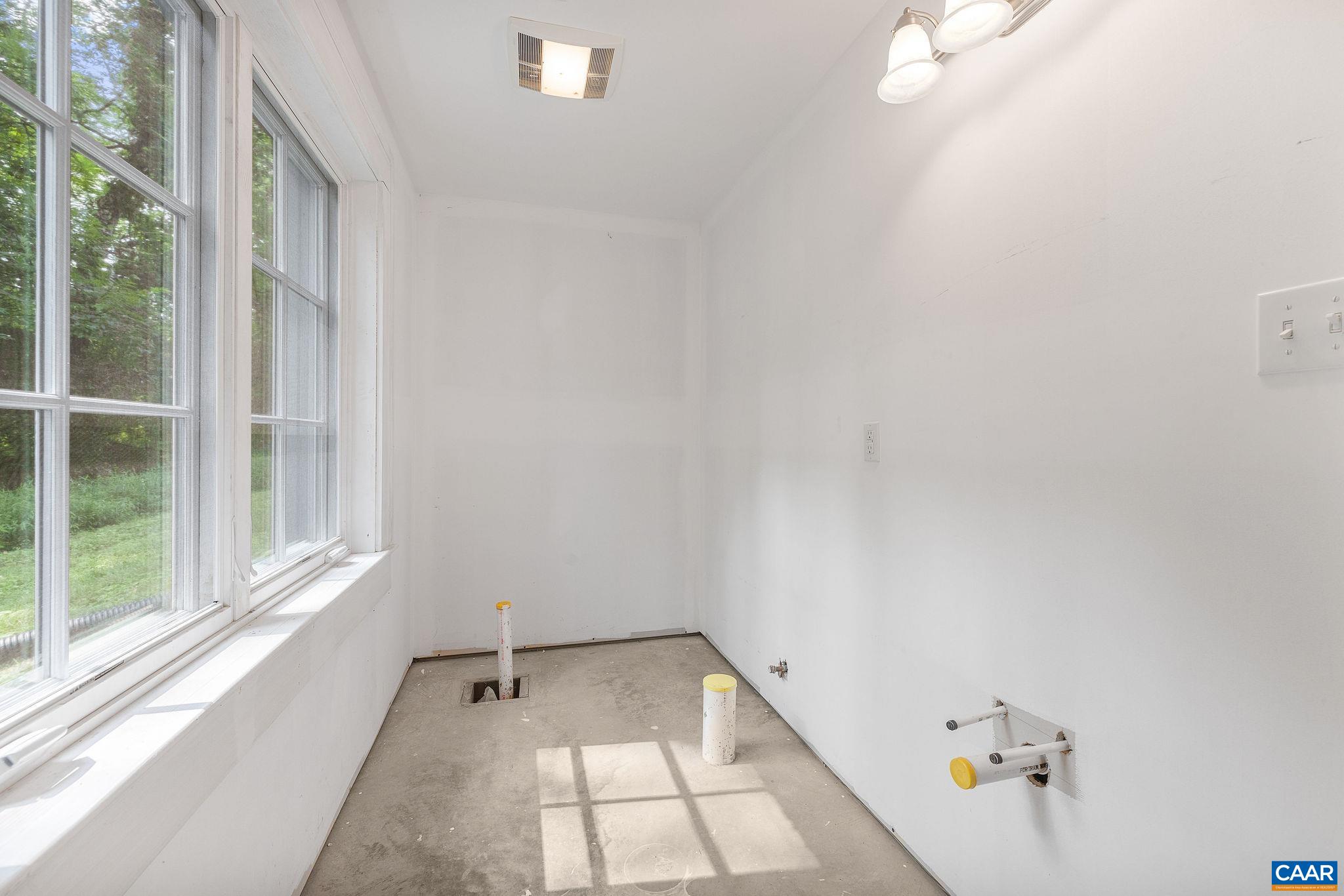 5030 RUTHERFORD RD, CHARLOTTESVILLE, Virginia 22901, 4 Bedrooms Bedrooms, ,3 BathroomsBathrooms,Residential,5030 RUTHERFORD RD,680097 MLS # 680097 5030 RUTHERFORD RD, CHARLOTTESVILLE, Virginia 22901, 4 Bedrooms Bedrooms, ,3 BathroomsBathrooms,Residential,5030 RUTHERFORD RD,680097 MLS # 680097