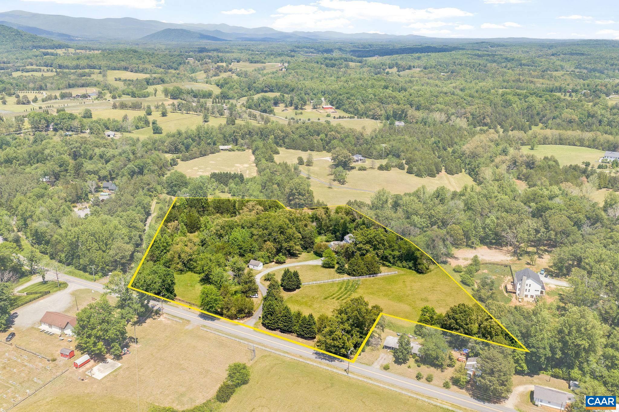 5030 RUTHERFORD RD, CHARLOTTESVILLE, Virginia 22901, 4 Bedrooms Bedrooms, ,3 BathroomsBathrooms,Residential,5030 RUTHERFORD RD,680097 MLS # 680097 5030 RUTHERFORD RD, CHARLOTTESVILLE, Virginia 22901, 4 Bedrooms Bedrooms, ,3 BathroomsBathrooms,Residential,5030 RUTHERFORD RD,680097 MLS # 680097