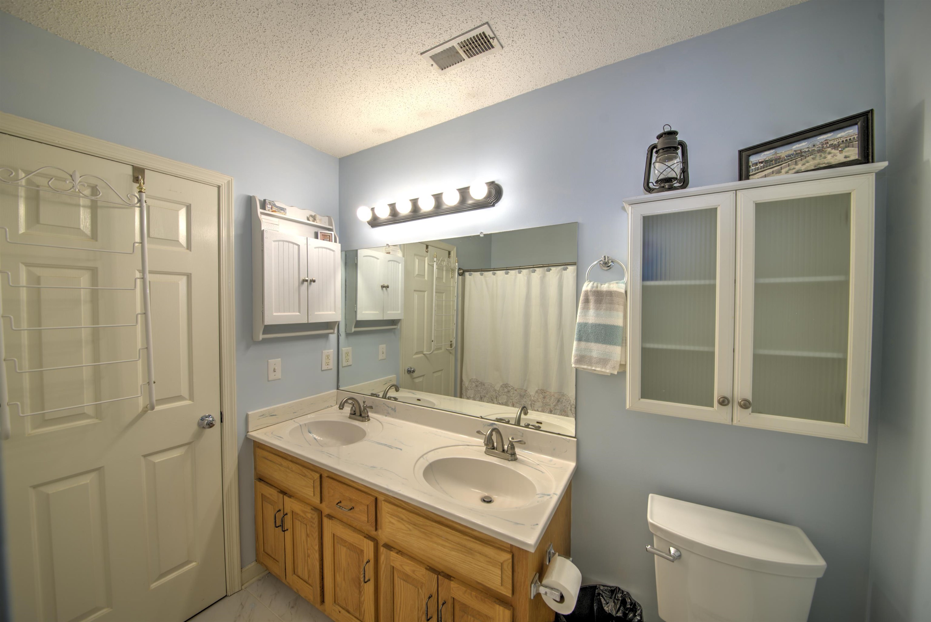 183 IDLEWOOD BLVD, STAUNTON, Virginia 24401, 4 Bedrooms Bedrooms, ,2 BathroomsBathrooms,Residential,183 IDLEWOOD BLVD,680102 MLS # 680102