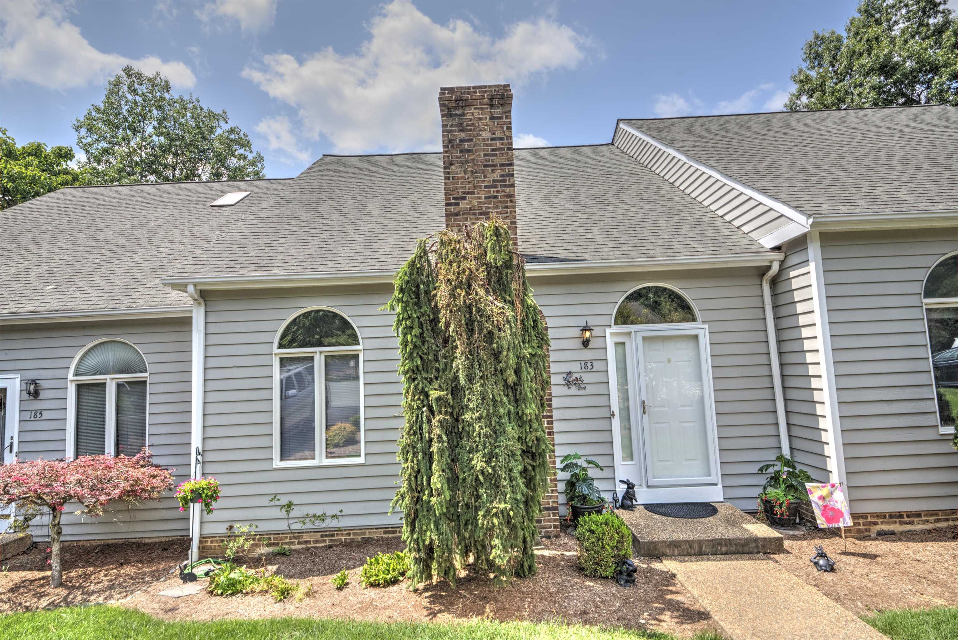 183 IDLEWOOD BLVD, STAUNTON, Virginia 24401, 4 Bedrooms Bedrooms, ,2 BathroomsBathrooms,Residential,183 IDLEWOOD BLVD,680102 MLS # 680102