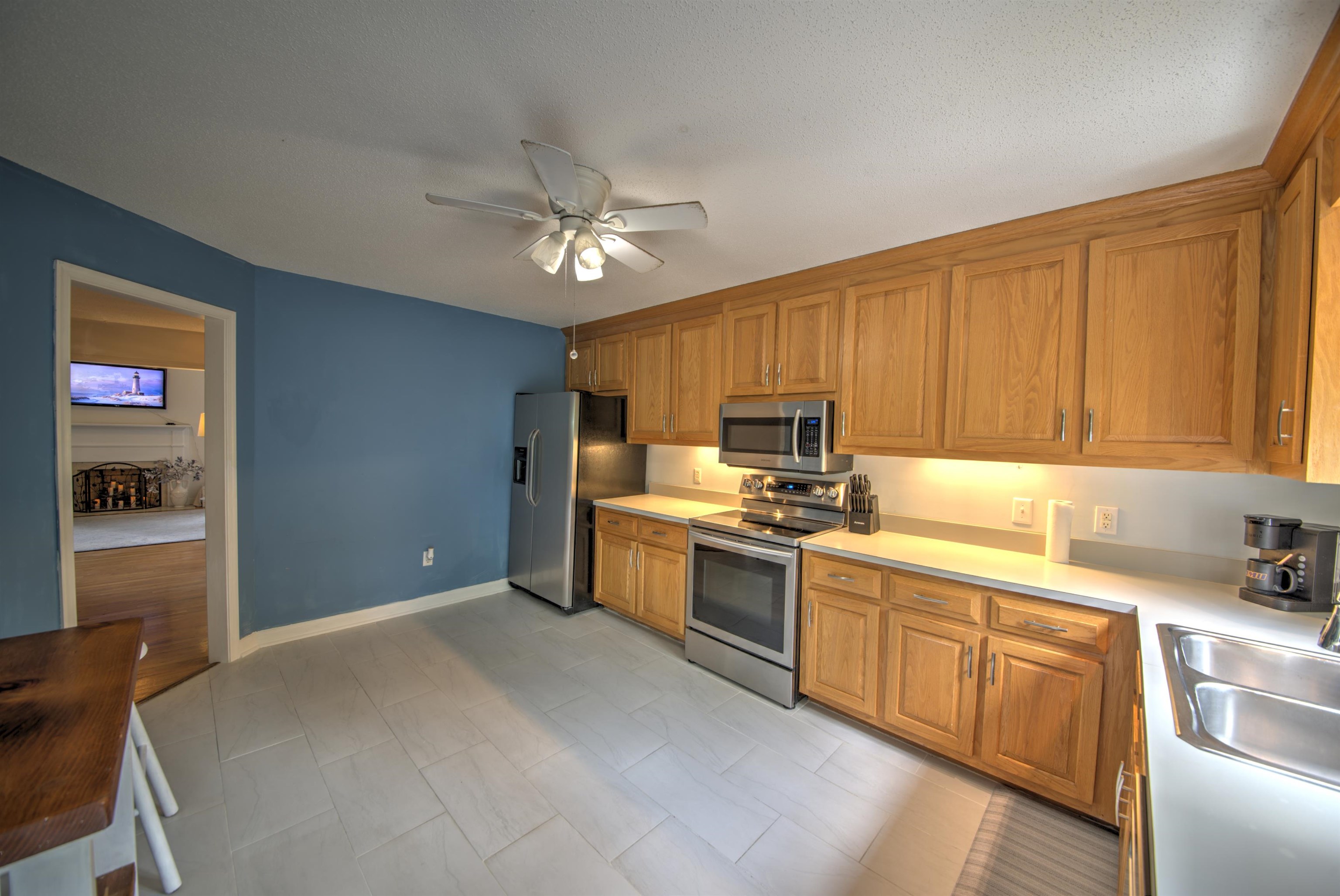 183 IDLEWOOD BLVD, STAUNTON, Virginia 24401, 4 Bedrooms Bedrooms, ,2 BathroomsBathrooms,Residential,183 IDLEWOOD BLVD,680102 MLS # 680102