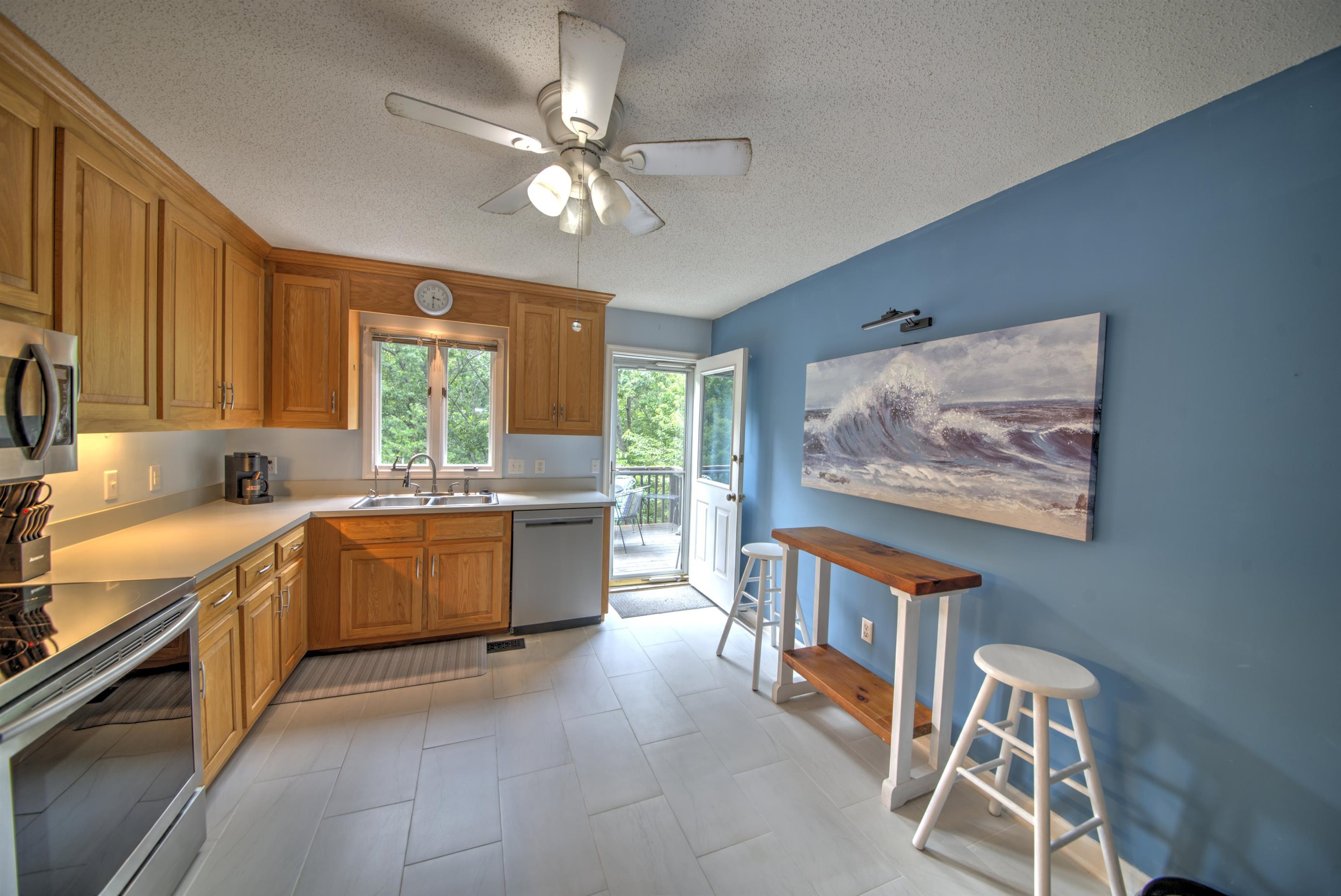 183 IDLEWOOD BLVD, STAUNTON, Virginia 24401, 4 Bedrooms Bedrooms, ,2 BathroomsBathrooms,Residential,183 IDLEWOOD BLVD,680102 MLS # 680102