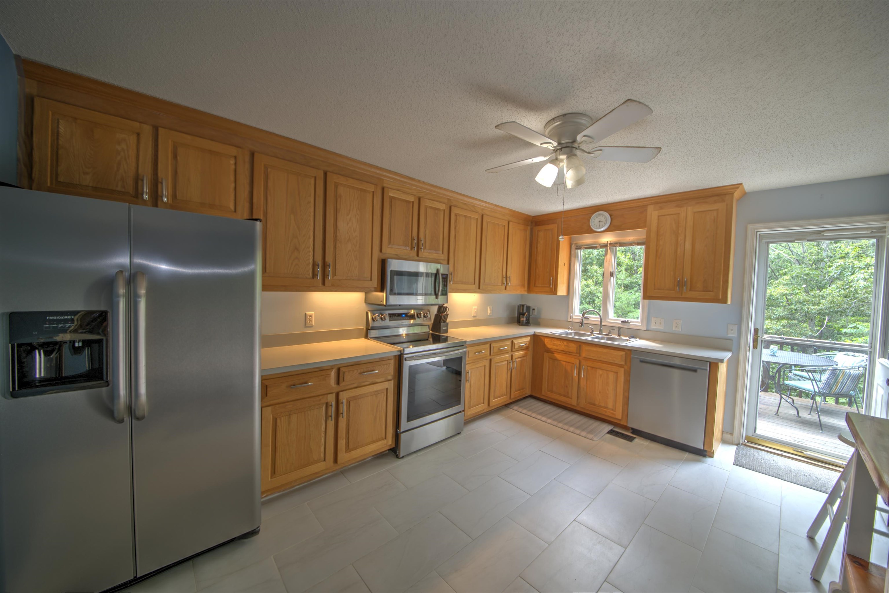 183 IDLEWOOD BLVD, STAUNTON, Virginia 24401, 4 Bedrooms Bedrooms, ,2 BathroomsBathrooms,Residential,183 IDLEWOOD BLVD,680102 MLS # 680102