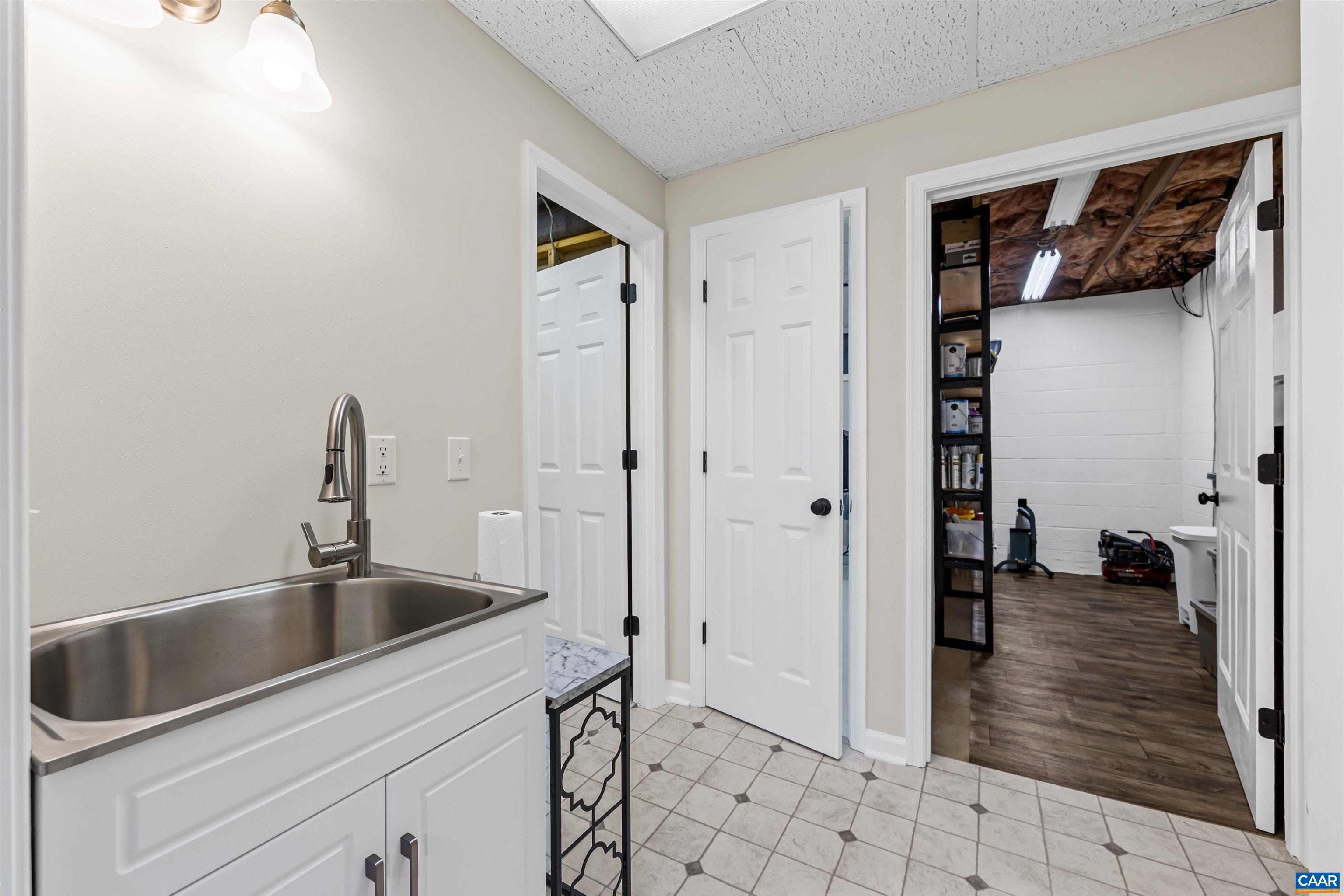 9599 WOODBERRY FOREST RD, ORANGE, Virginia 22960, 3 Bedrooms Bedrooms, ,3 BathroomsBathrooms,Residential,9599 WOODBERRY FOREST RD,676740 MLS # 676740 9599 WOODBERRY FOREST RD, ORANGE, Virginia 22960, 3 Bedrooms Bedrooms, ,3 BathroomsBathrooms,Residential,9599 WOODBERRY FOREST RD,676740 MLS # 676740