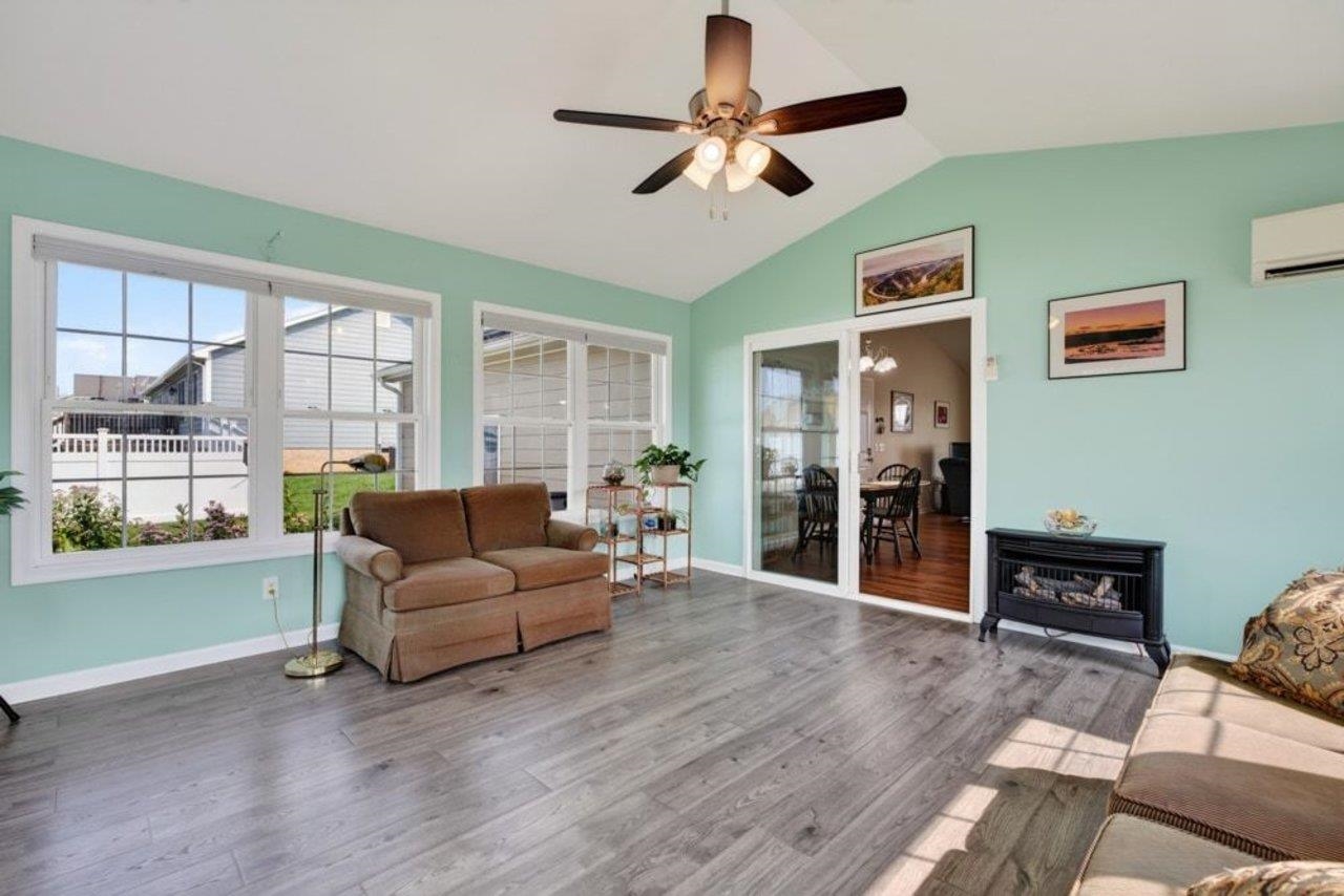 430 COYOTE RUN, BROADWAY, Virginia 22815, 3 Bedrooms Bedrooms, ,2 BathroomsBathrooms,Residential,430 COYOTE RUN,679848 MLS # 679848