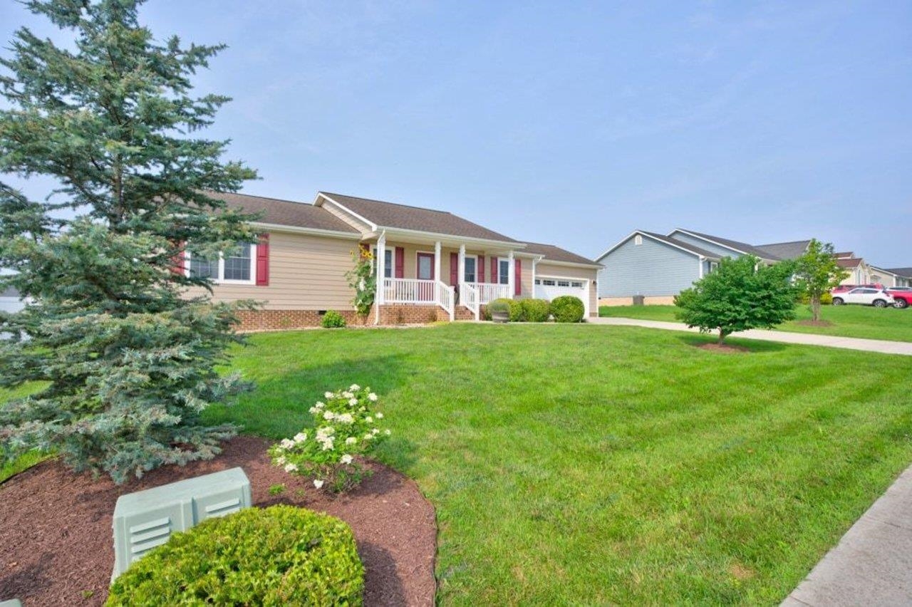 430 COYOTE RUN, BROADWAY, Virginia 22815, 3 Bedrooms Bedrooms, ,2 BathroomsBathrooms,Residential,430 COYOTE RUN,679848 MLS # 679848