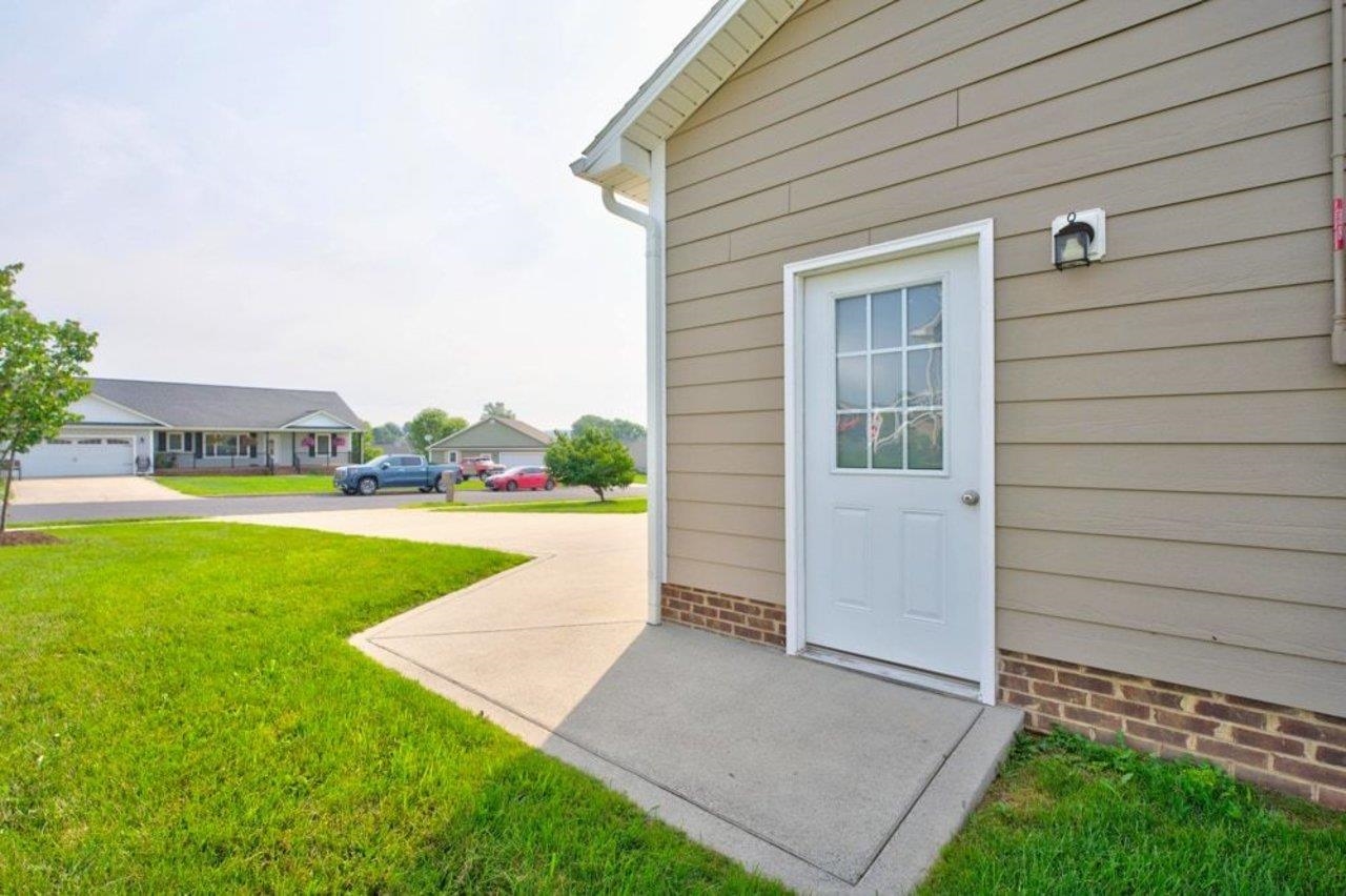 430 COYOTE RUN, BROADWAY, Virginia 22815, 3 Bedrooms Bedrooms, ,2 BathroomsBathrooms,Residential,430 COYOTE RUN,679848 MLS # 679848