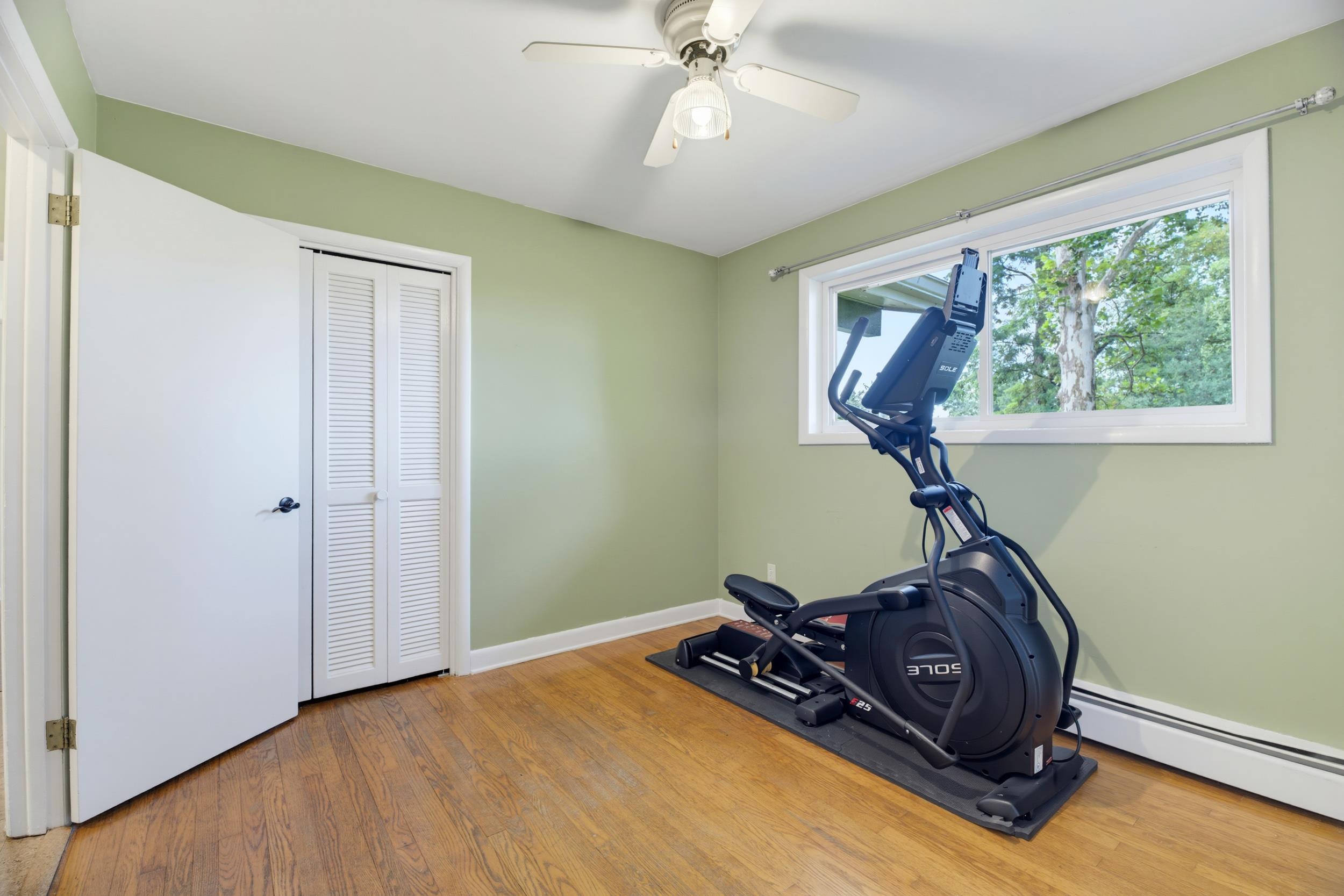 1214 WOODCREST CIR, HARRISONBURG, Virginia 22801, 3 Bedrooms Bedrooms, ,2 BathroomsBathrooms,Residential,1214 WOODCREST CIR,679963 MLS # 679963