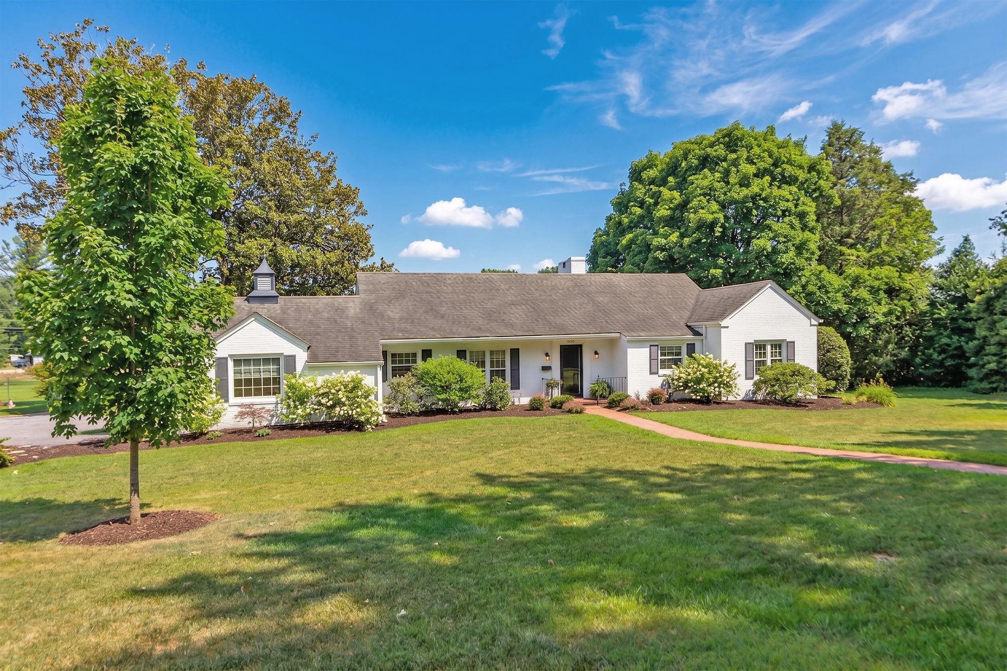 838 SHAWNEE RD, WAYNESBORO, Virginia 22980, 3 Bedrooms Bedrooms, ,2 BathroomsBathrooms,Residential,Effortless Elegance on the Green,838 SHAWNEE RD,679998 MLS # 679998 838 SHAWNEE RD, WAYNESBORO, Virginia 22980, 3 Bedrooms Bedrooms, ,2 BathroomsBathrooms,Residential,Effortless Elegance on the Green,838 SHAWNEE RD,679998 MLS # 679998