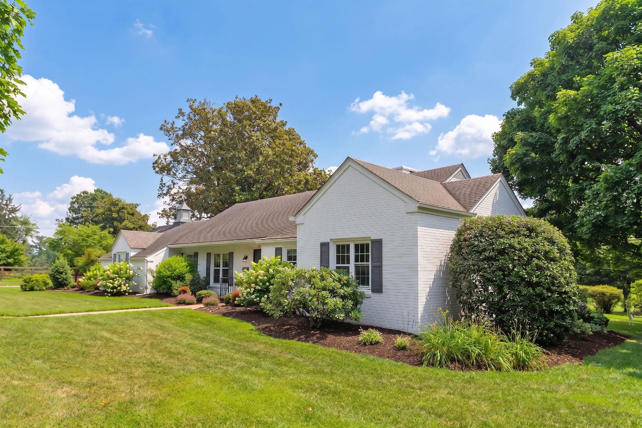 838 SHAWNEE RD, WAYNESBORO, Virginia 22980, 3 Bedrooms Bedrooms, ,2 BathroomsBathrooms,Residential,Effortless Elegance on the Green,838 SHAWNEE RD,679998 MLS # 679998 838 SHAWNEE RD, WAYNESBORO, Virginia 22980, 3 Bedrooms Bedrooms, ,2 BathroomsBathrooms,Residential,Effortless Elegance on the Green,838 SHAWNEE RD,679998 MLS # 679998