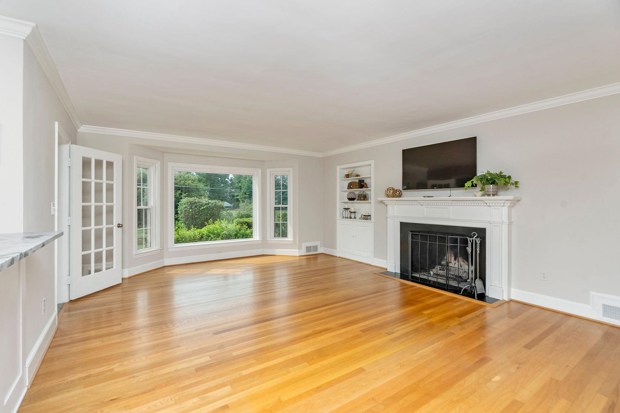 838 SHAWNEE RD, WAYNESBORO, Virginia 22980, 3 Bedrooms Bedrooms, ,2 BathroomsBathrooms,Residential,Effortless Elegance on the Green,838 SHAWNEE RD,679998 MLS # 679998 838 SHAWNEE RD, WAYNESBORO, Virginia 22980, 3 Bedrooms Bedrooms, ,2 BathroomsBathrooms,Residential,Effortless Elegance on the Green,838 SHAWNEE RD,679998 MLS # 679998