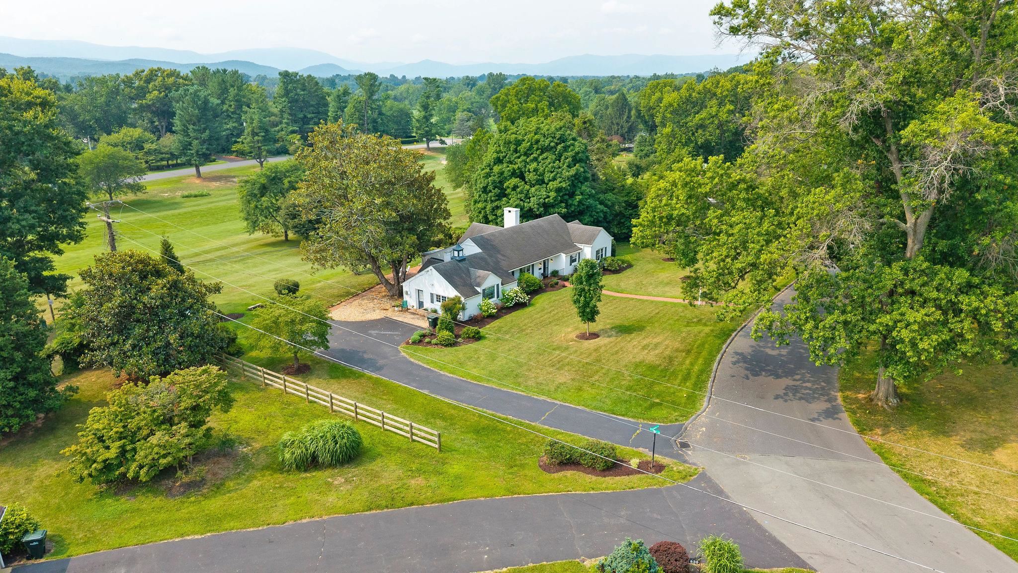 838 SHAWNEE RD, WAYNESBORO, Virginia 22980, 3 Bedrooms Bedrooms, ,2 BathroomsBathrooms,Residential,Effortless Elegance on the Green,838 SHAWNEE RD,679998 MLS # 679998 838 SHAWNEE RD, WAYNESBORO, Virginia 22980, 3 Bedrooms Bedrooms, ,2 BathroomsBathrooms,Residential,Effortless Elegance on the Green,838 SHAWNEE RD,679998 MLS # 679998