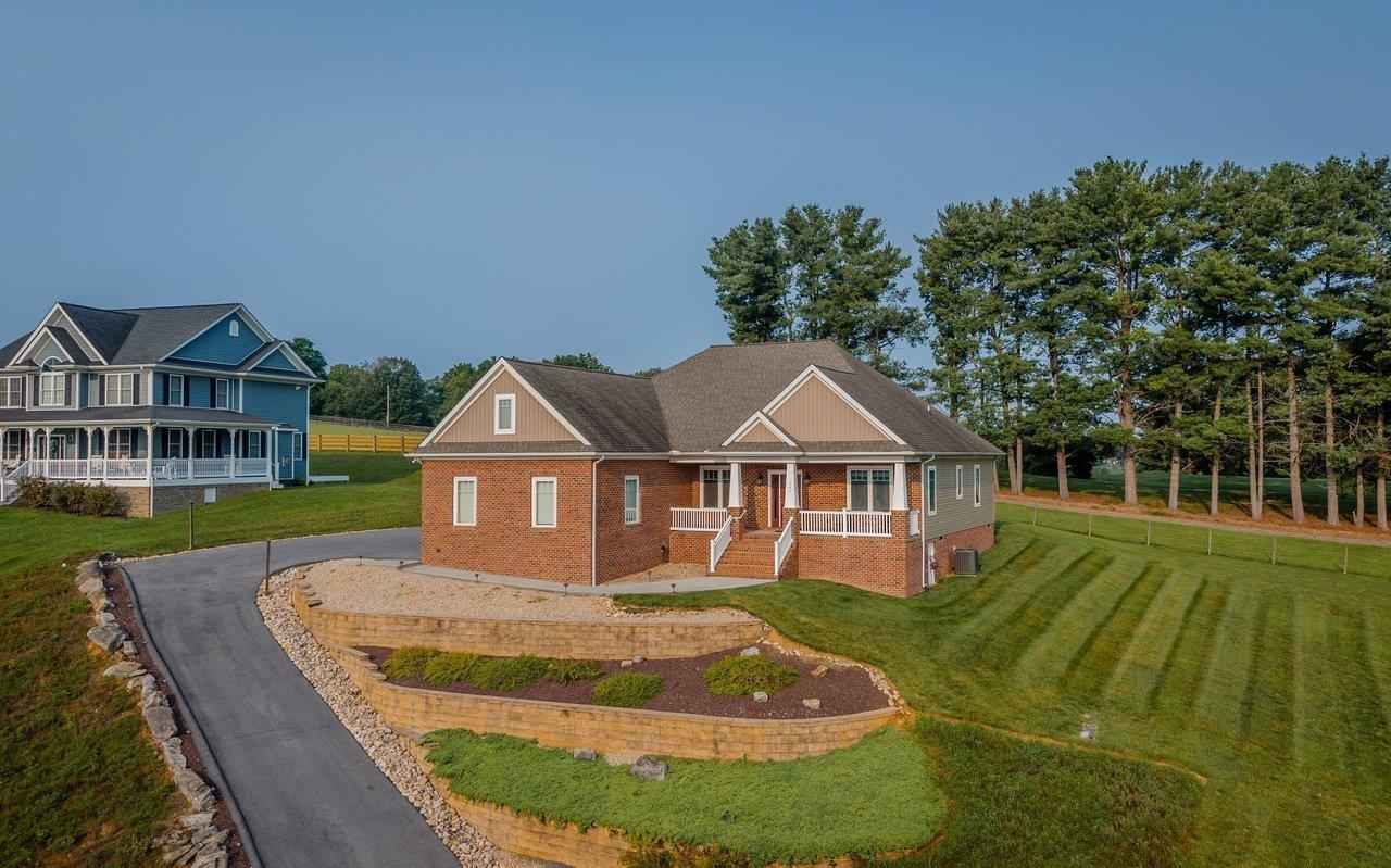 1540 MARIGOLD CIR, ROCKINGHAM, Virginia 22801, 4 Bedrooms Bedrooms, ,3 BathroomsBathrooms,Residential,1540 MARIGOLD CIR,680003 MLS # 680003
