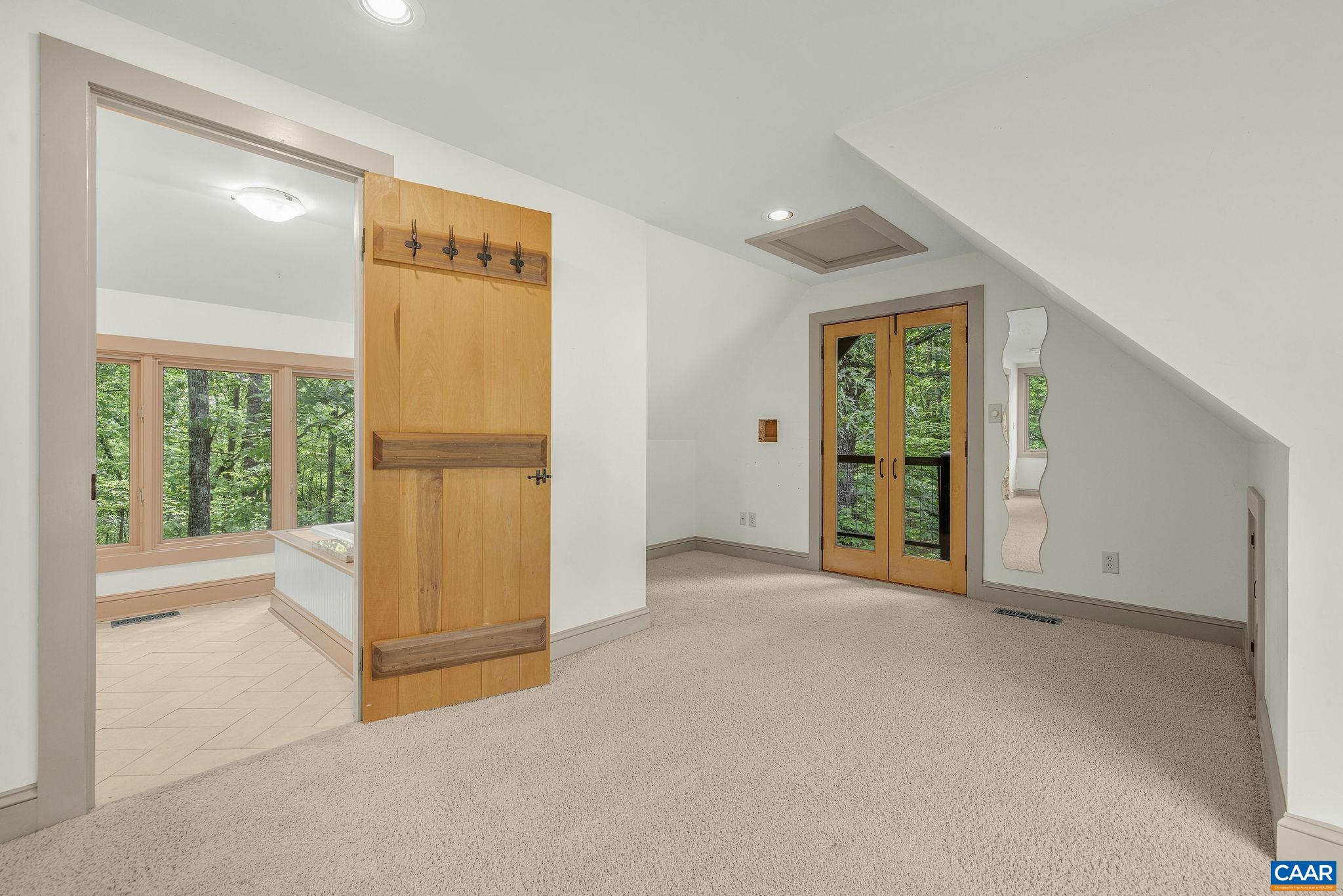 3355 PEAVINE HOLLOW RD, CROZET, Virginia 22932, 1 Bedroom Bedrooms, ,1 BathroomBathrooms,Residential,3355 PEAVINE HOLLOW RD,680098 MLS # 680098 3355 PEAVINE HOLLOW RD, CROZET, Virginia 22932, 1 Bedroom Bedrooms, ,1 BathroomBathrooms,Residential,3355 PEAVINE HOLLOW RD,680098 MLS # 680098